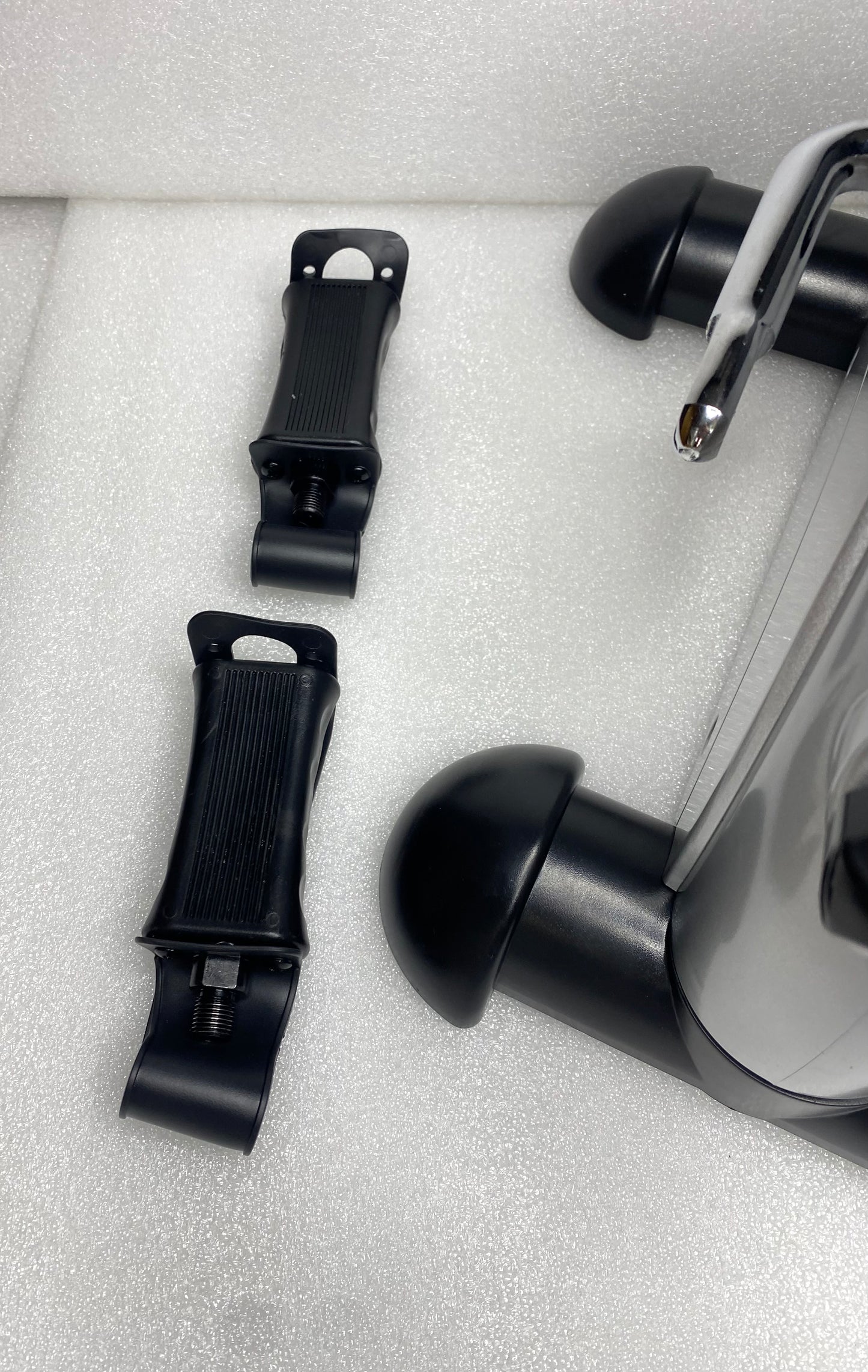 new Other - Evoland Indoor Bike Pedal Exerciser W/ 240lb Weight Capacity