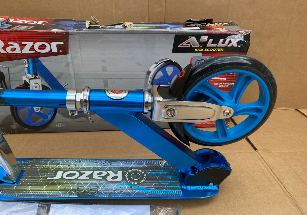 New Other Razor A5 Lux Kick Scooter For Kids Ages 8+ & Up To 220 lbs