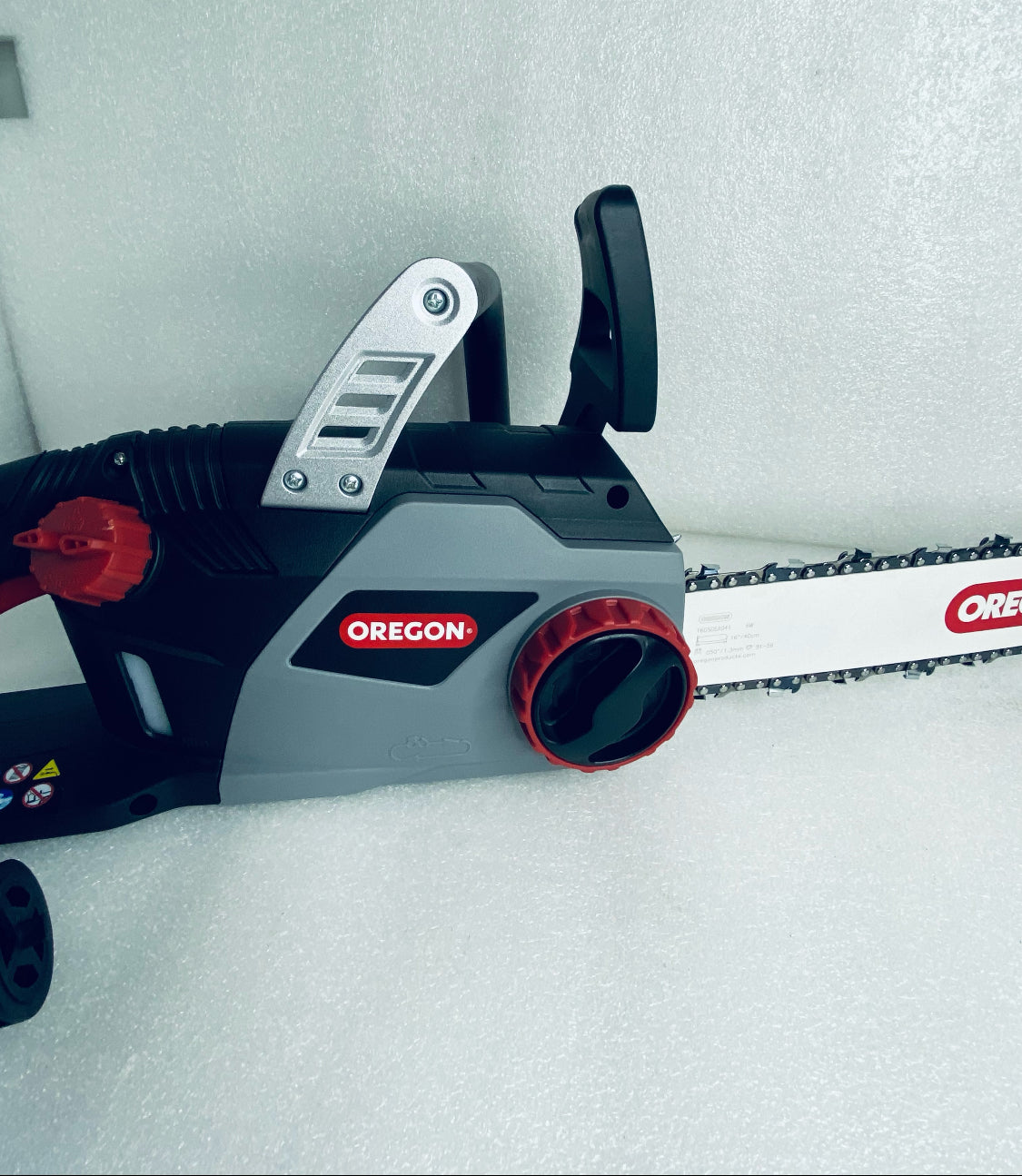 New Other Oregon CS1400 15 Amp Corded Electric Chainsaw W/ 16" Guide Bar & Chain
