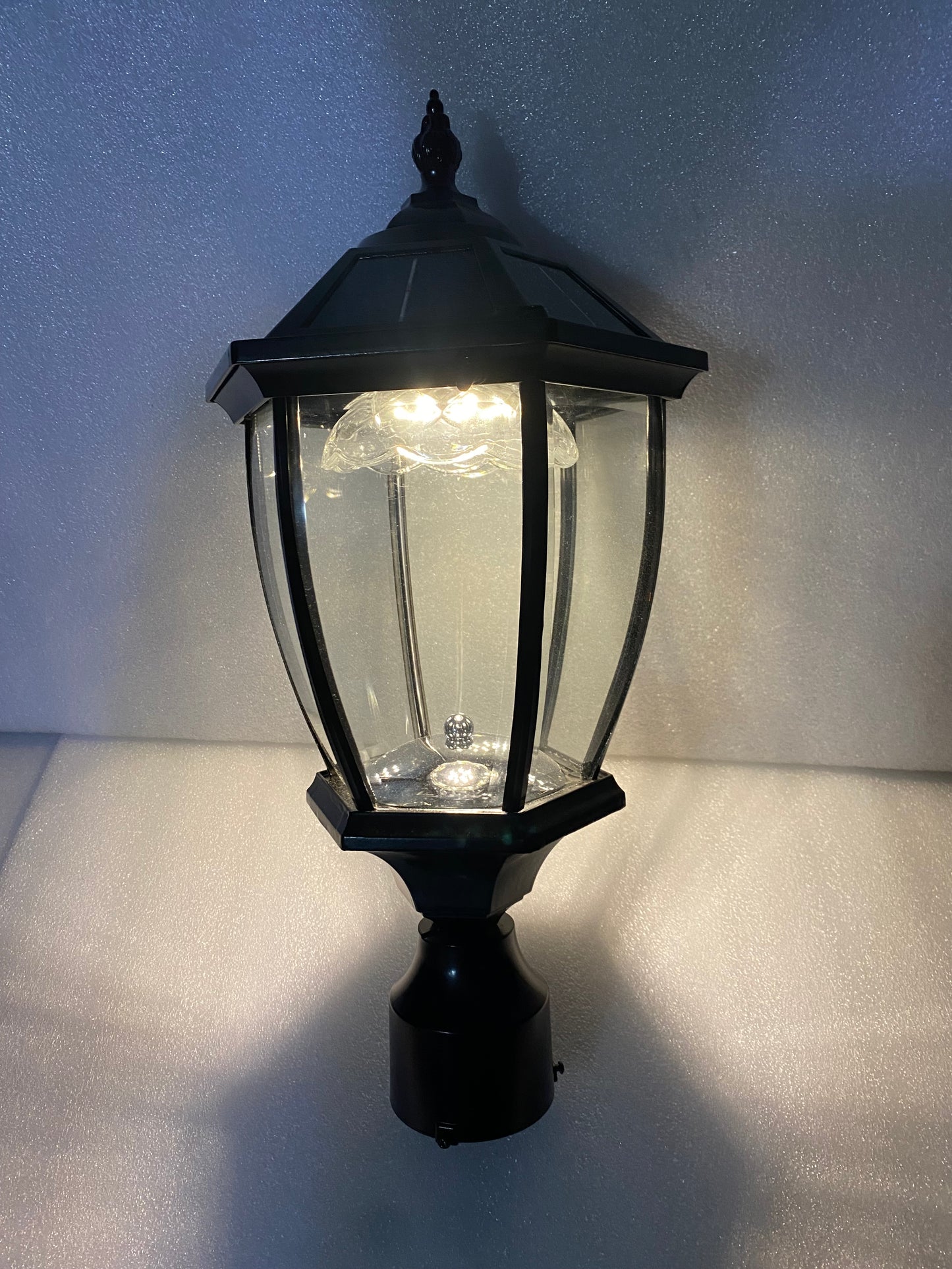 new Other - GYDZ Outdoor Waterproof Solar Post Pole/Pier Mount Lamp Light - READ