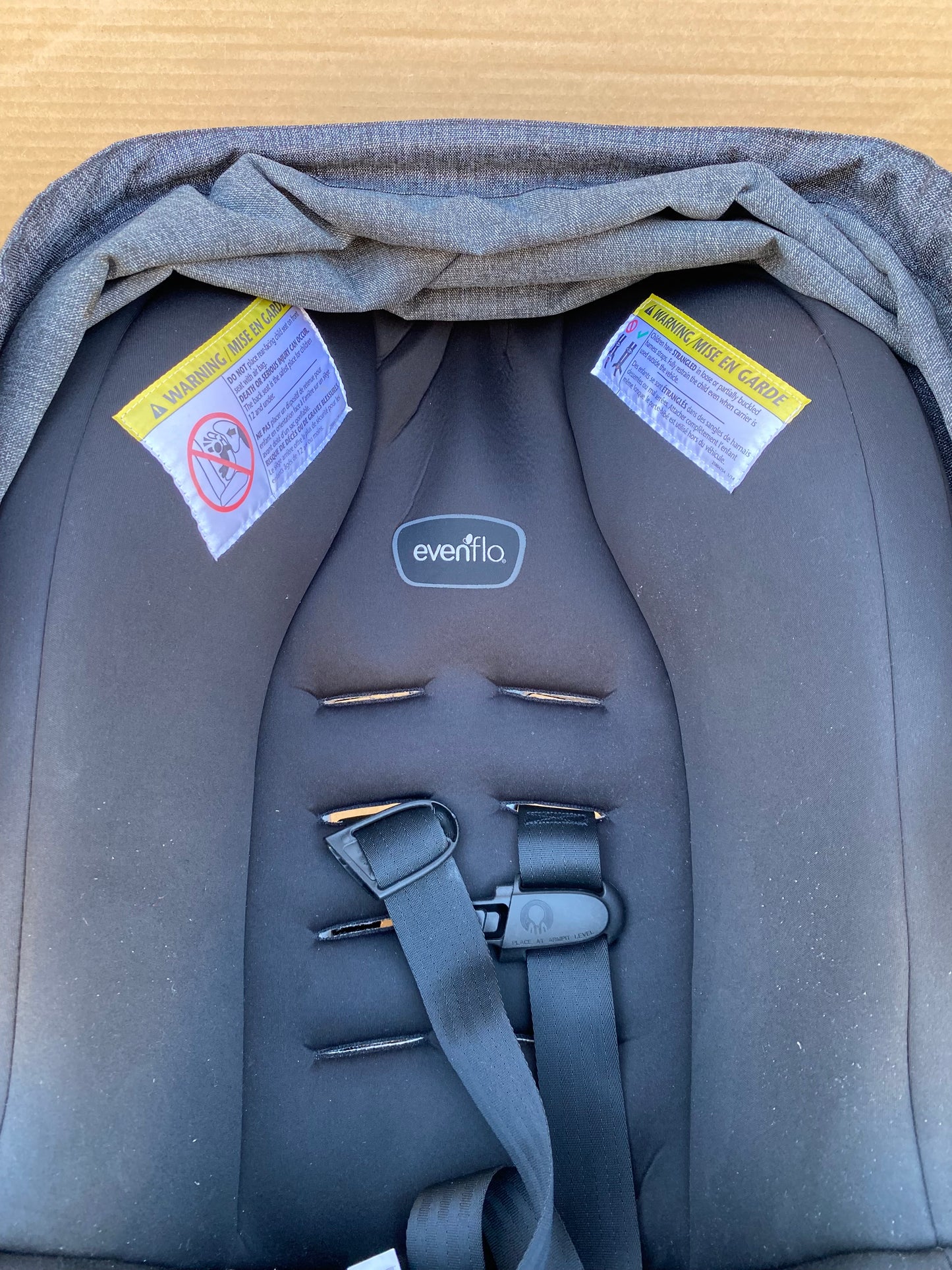 evenflo Litemax Pivot Pro Series 2.0 Infant Car Seat, Devon Gray - (READ)