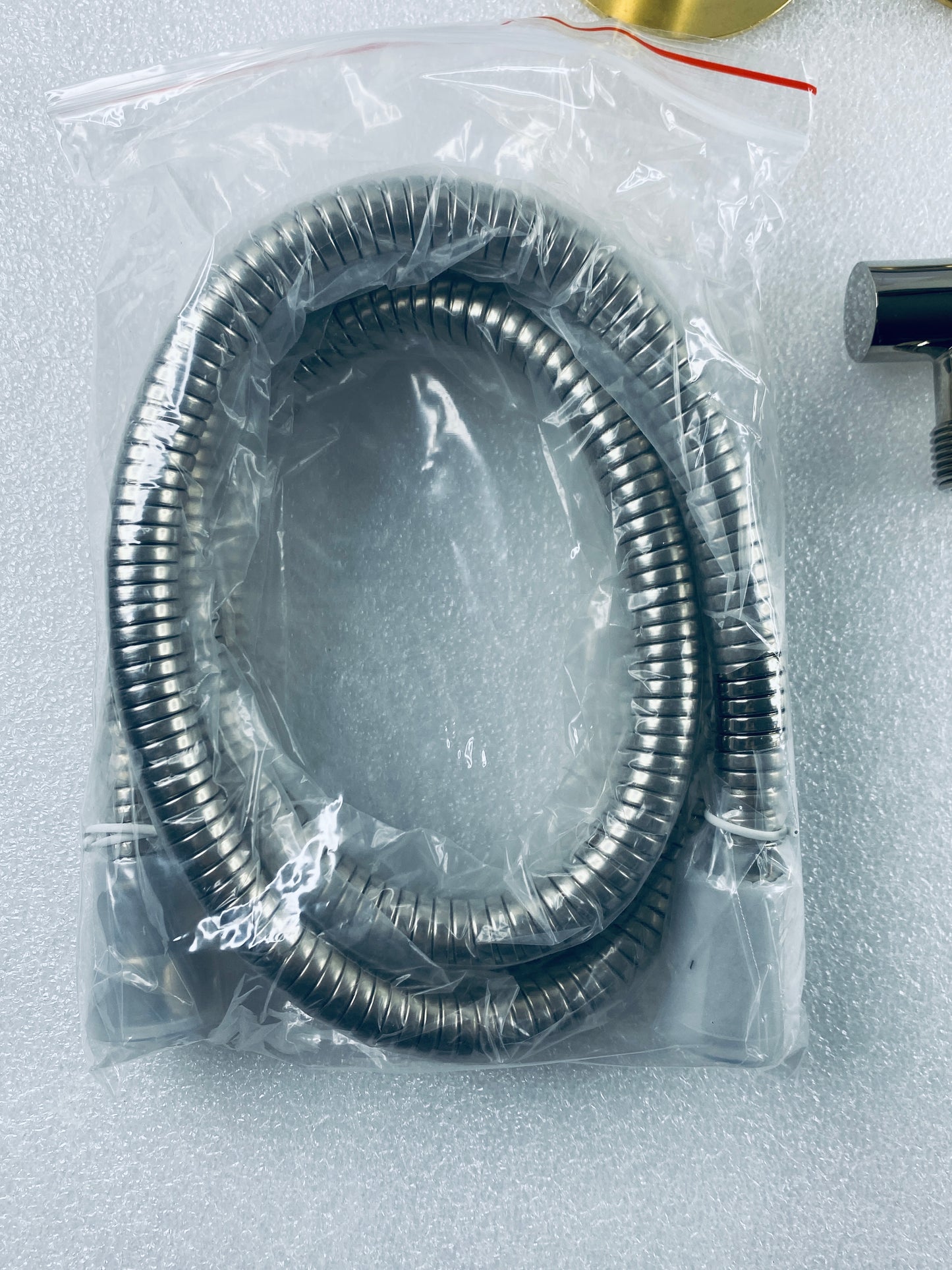 New Other Delta Universal Showering Emerge 18'' Round Shower Column, Nickel