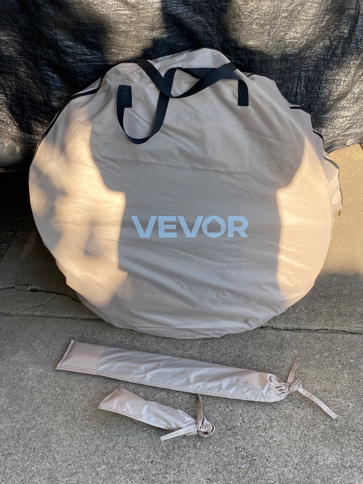 VEVOR 6’x6’ 4-6 Person Pop Up Screen Tent with Carry Bag, Beige