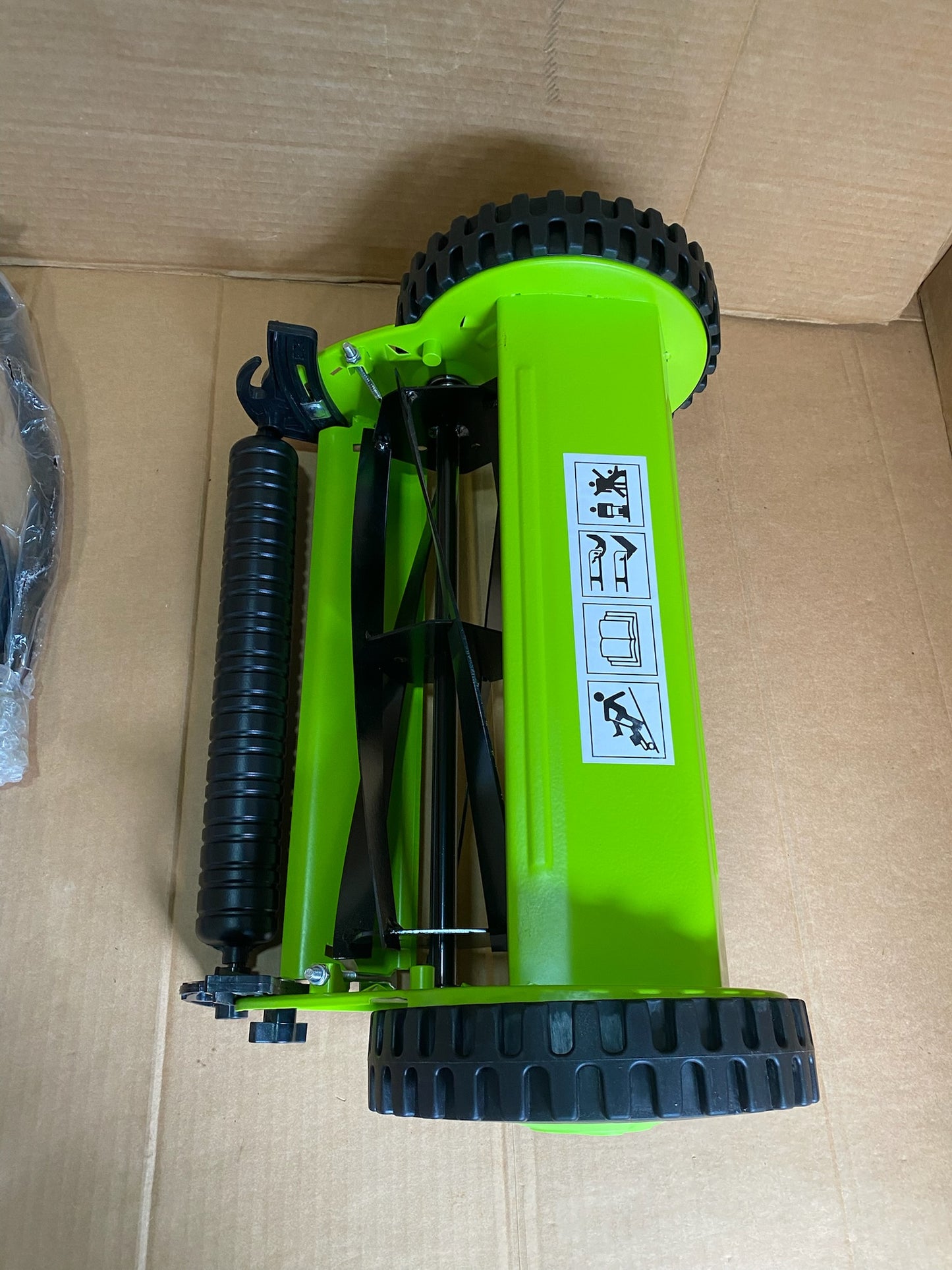 New Other Garvee 14" 5-Blade Manual Walk-Behind Push Reel Lawn Mower, Green