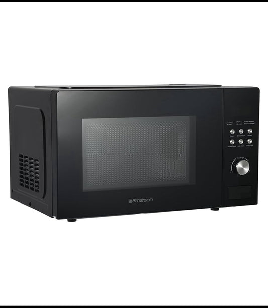 New Other Emerson 1,000 Watt 1.1 Cu. Ft. Countertop Microwave Oven, Black
