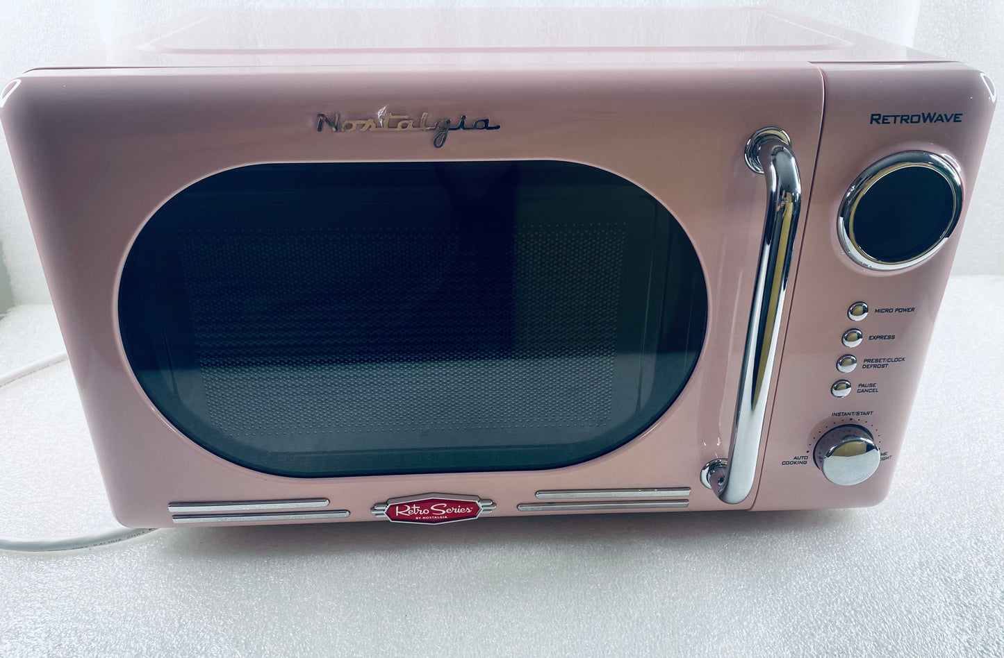 Like New Nostalgia 7 Cu. Ft. Retro Compact Countertop Microwave Oven, Pink