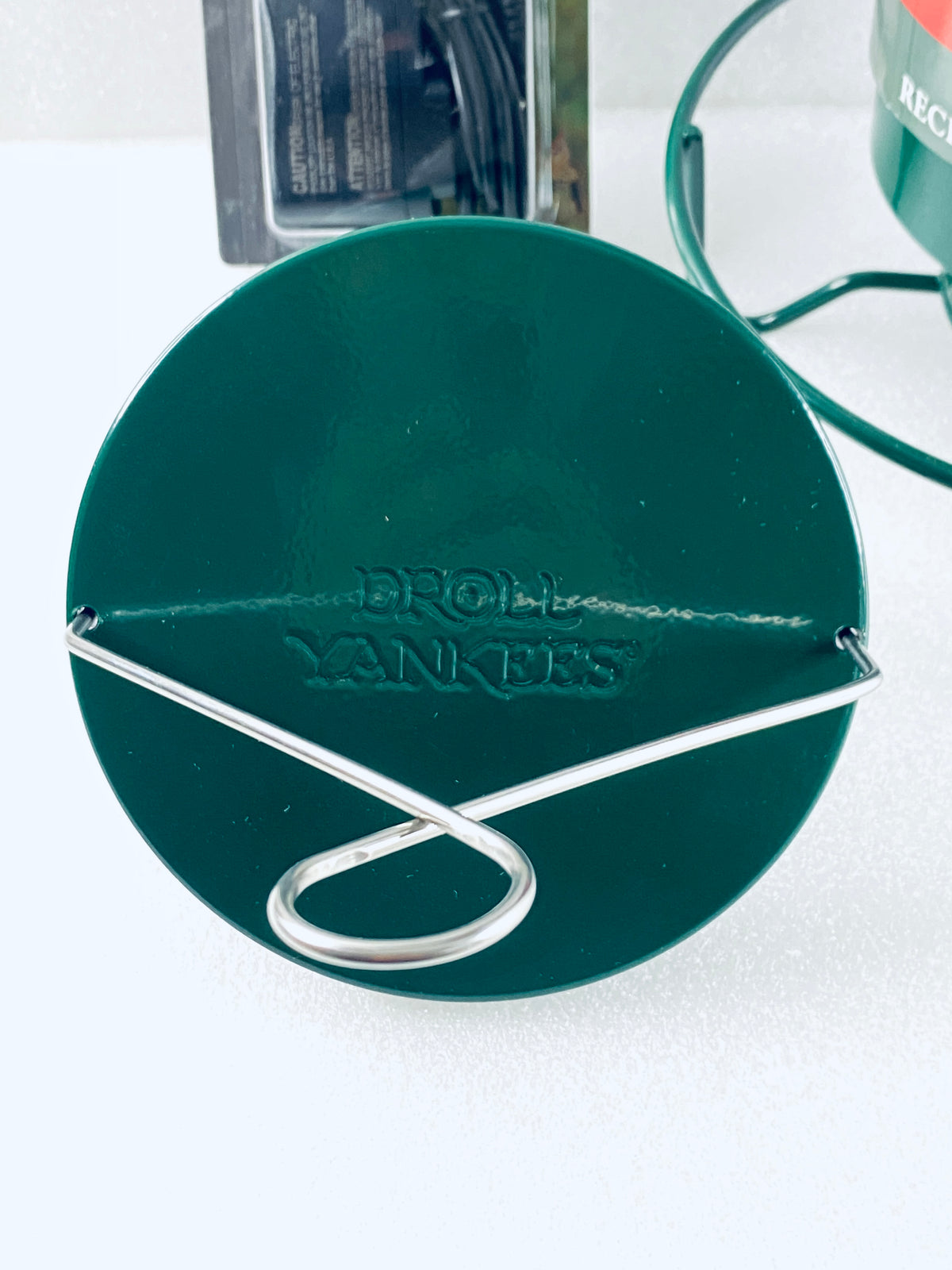 New Other Droll Yankees Squirrel Proof Rechargeable 5lb Bird Feeder For Outdoors