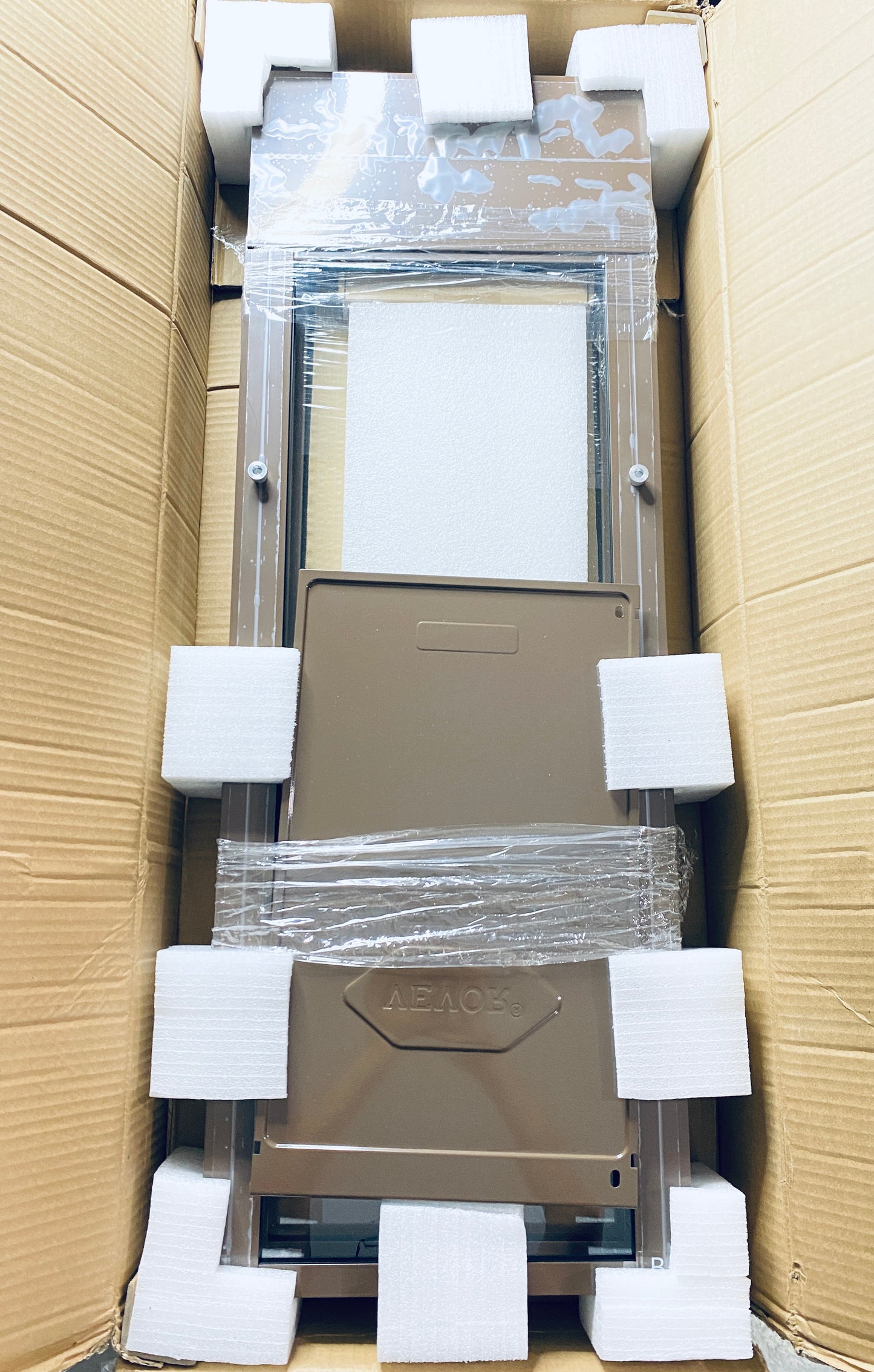 New Open Box VEVOR Dog Door For Sliding Glass Door W/ 10 1/4” x 16 1/4” Flap