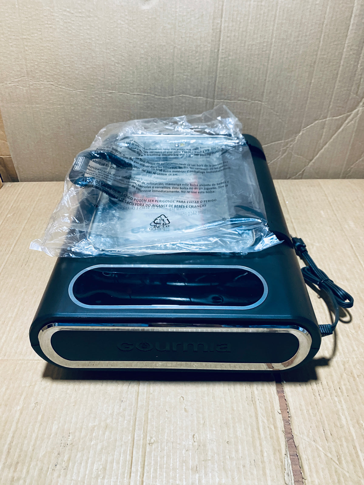 New Other Gourmia Electric Smokeless 5-in-1 Grill & Air Fryer With Glass Lid