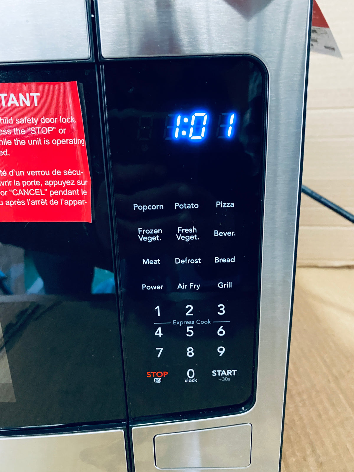New Other FRIGIDAIRE 1.2 cu ft Microwave, Digital Air Fryer, Convection Oven