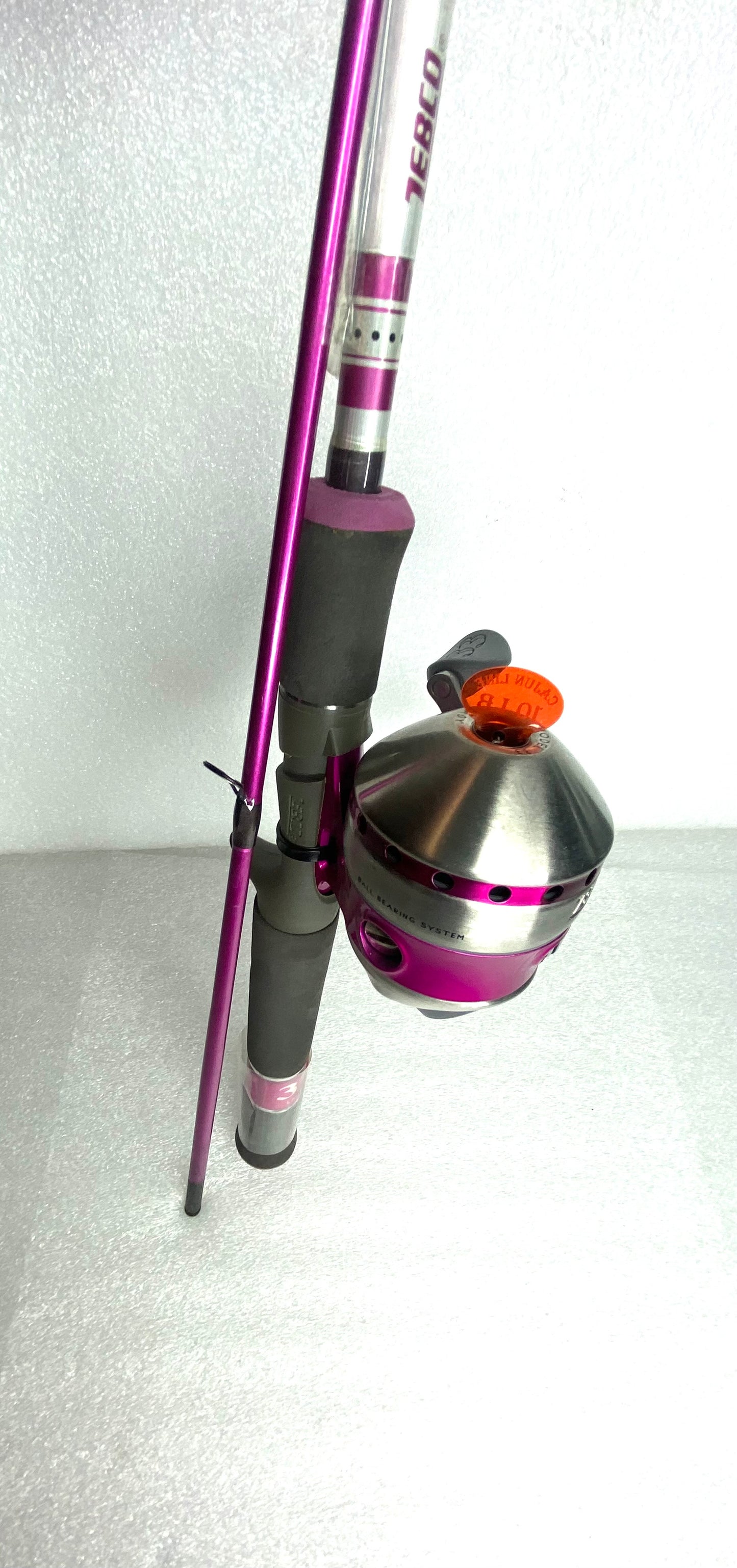 new Other - The New Ladies Zebco 33 Spincast Combo 10lb Cajun Line Pink - (READ)