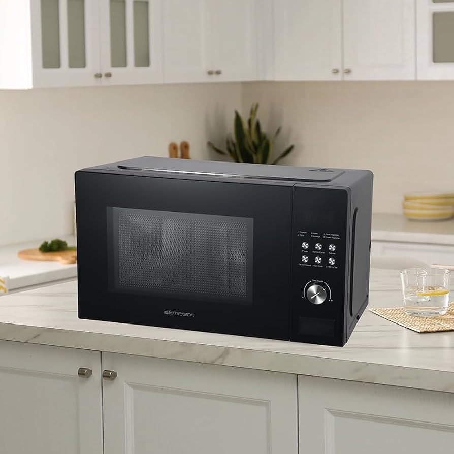 New Other Emerson 1,000 Watt 1.1 Cu. Ft. Countertop Microwave Oven, Black