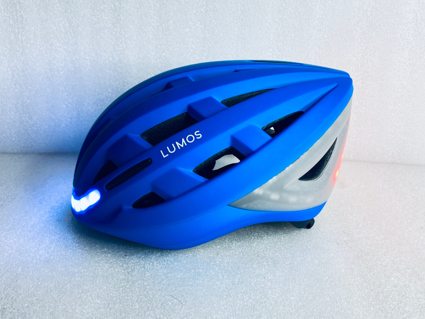 New Other Lumos Kickstart II M/L Blue Smart Bike Helmet With Remote & Bluetooth