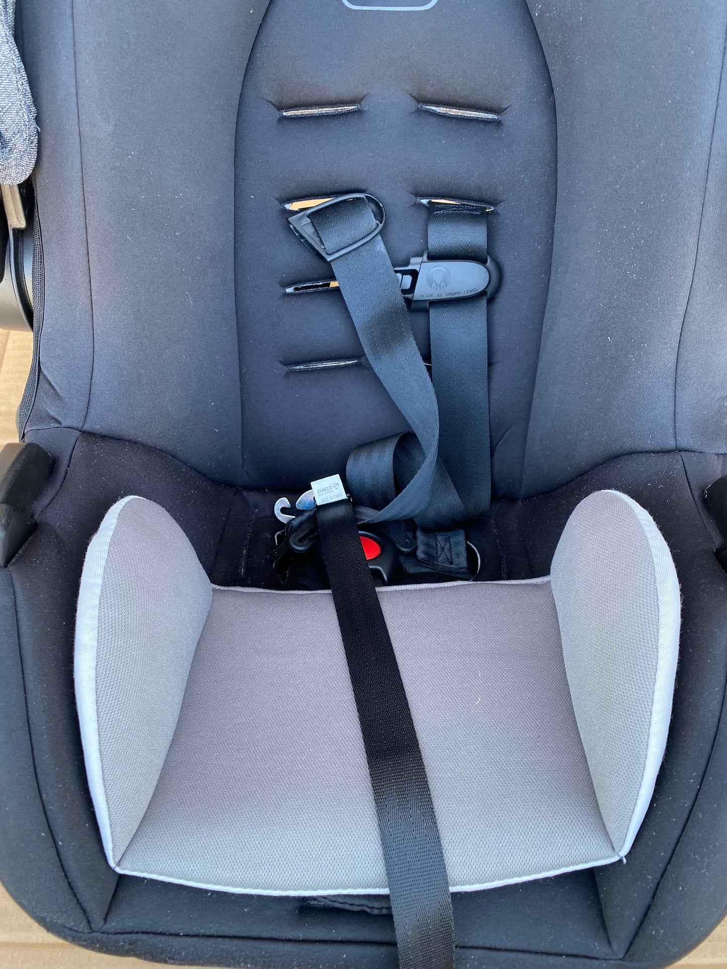 evenflo Litemax Pivot Pro Series 2.0 Infant Car Seat, Devon Gray - (READ)