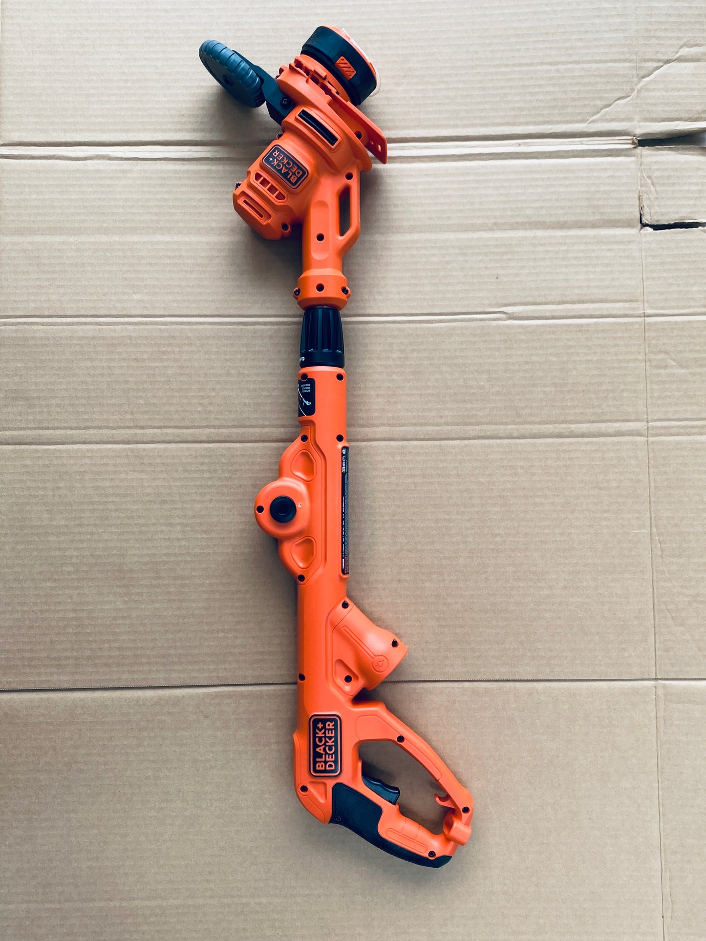 New Open Box Black & Decker 2In1 Auto Feed 6.5 Amp 14” String Trimmer/Lawn Edger