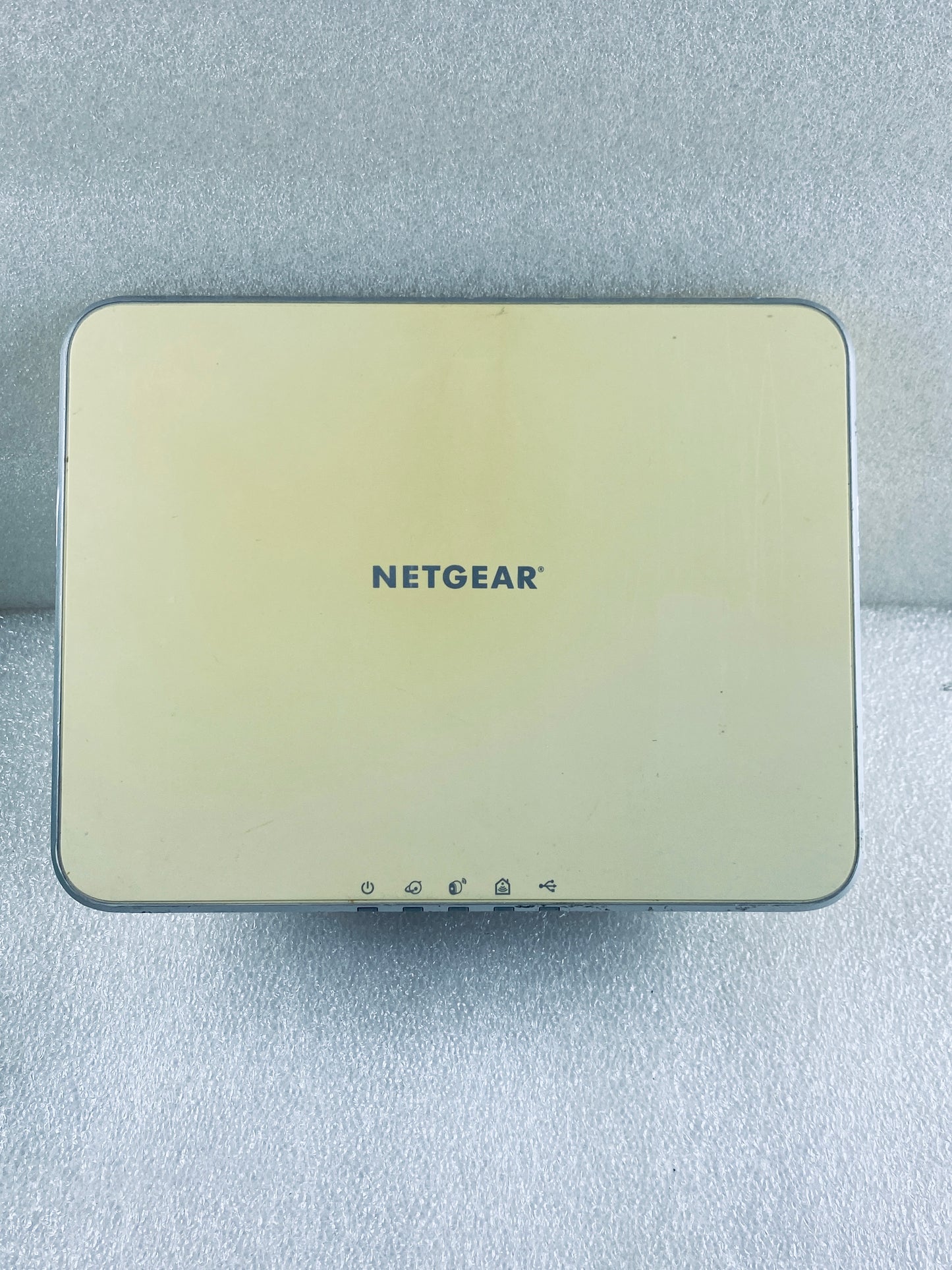 Lot Of 5–NetGear Arlo In/Outdoor Smart Security Lights With Base Station, White