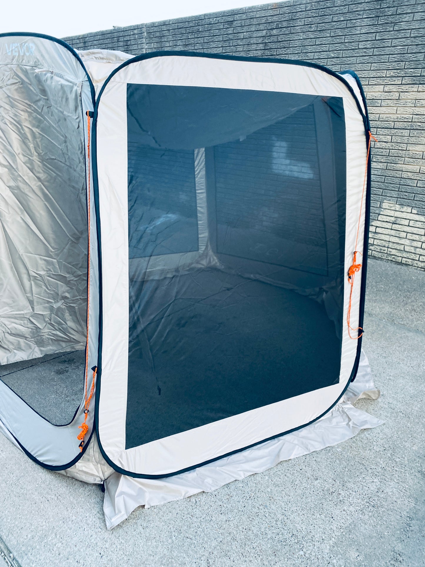 Like New VEVOR 10’x9.2’ Pop Up Screen House Tent With Awning For 4–8 People