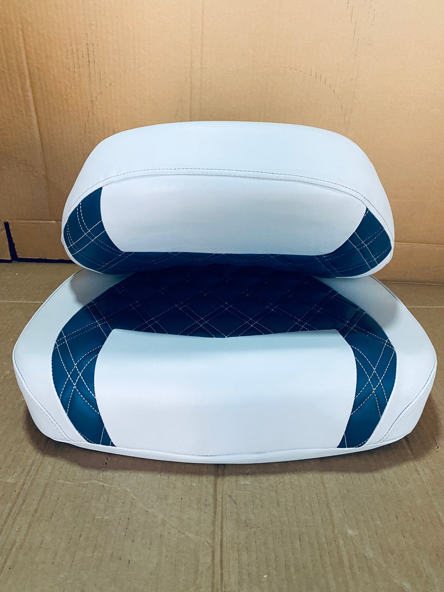 New Other Lippert Folding Pontoon Boat Seat With Contoured Foam Cushioning