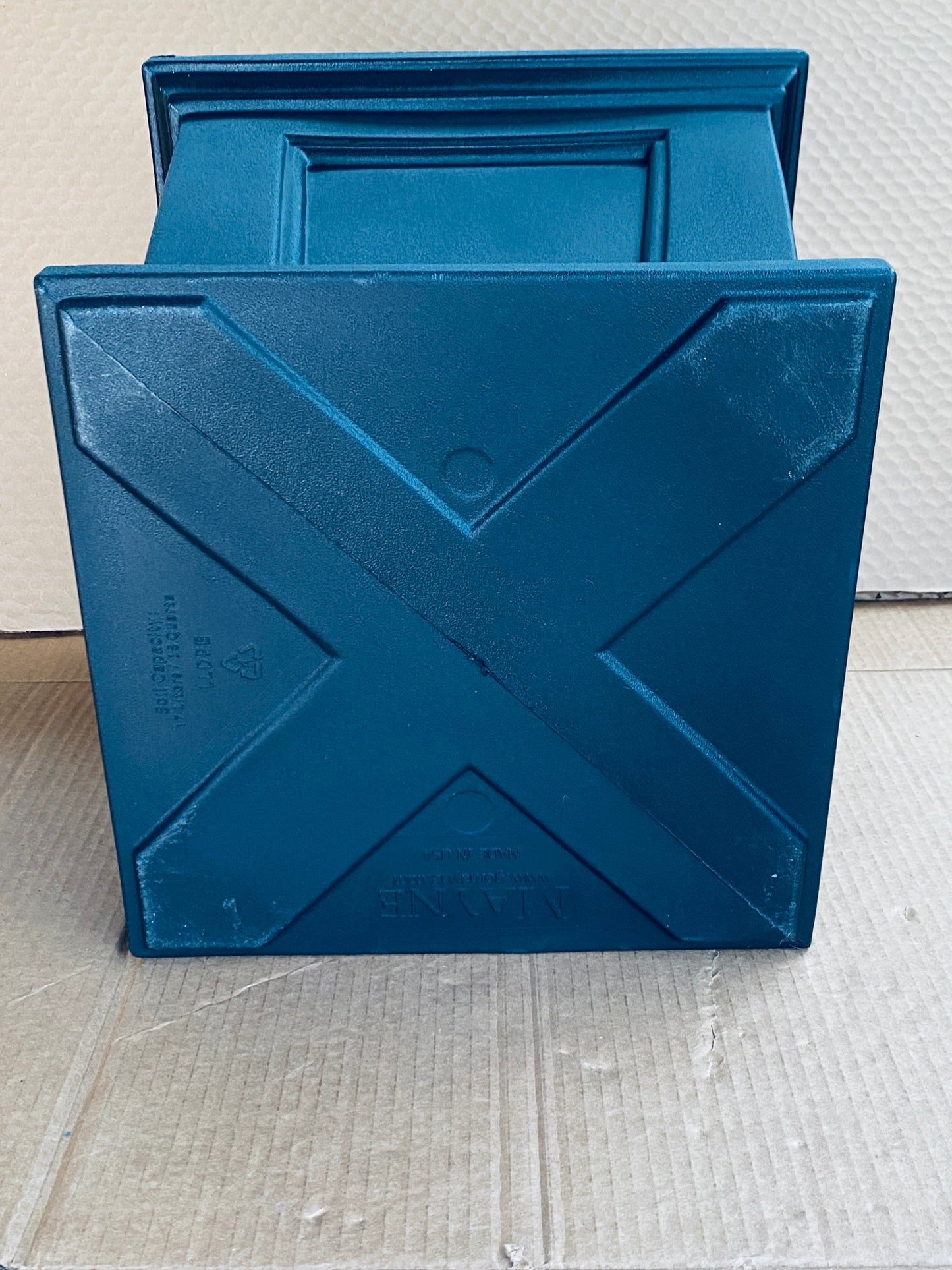 New Other Mayne Fairfield 16” Square Planter, Self-Watering & Weather-Resistant