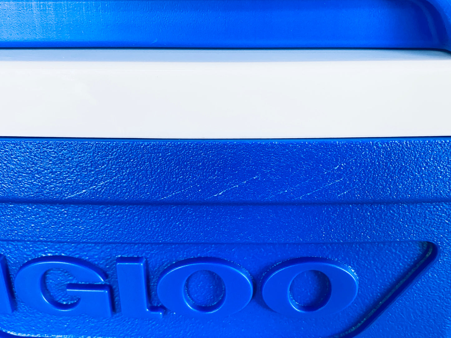 New Other Igloo Profile II 16qt Roller Hard Cooler, Majestic Blue
