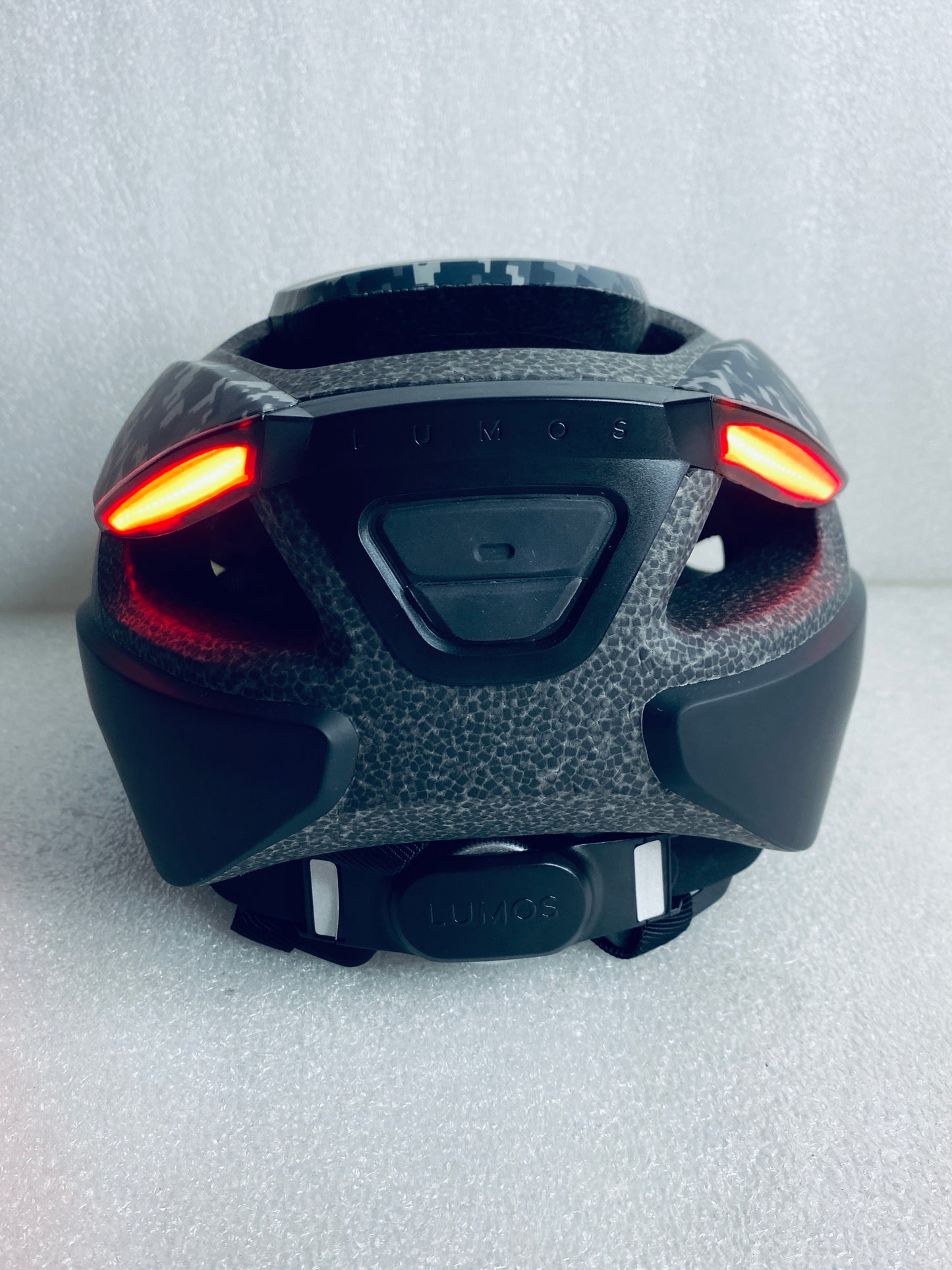New Other Lumos Ultra Size M/L Bluetooth Digital Camo Smart Helmet With Remote