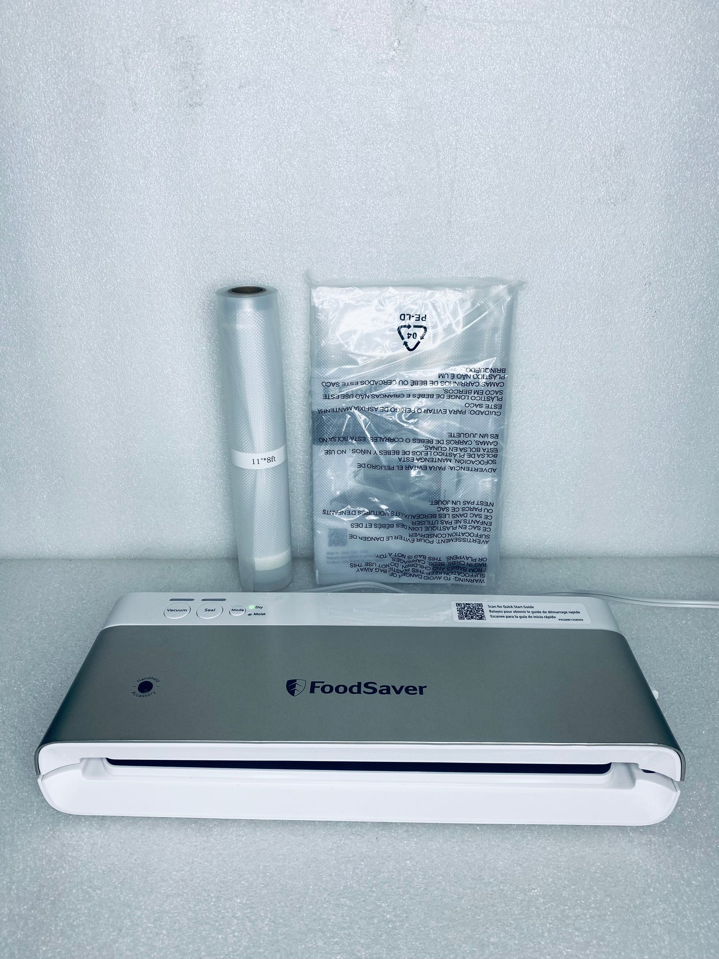 New Other FoodSaver Compact Vacuum Sealer Machine With Airtight Bags & Roll