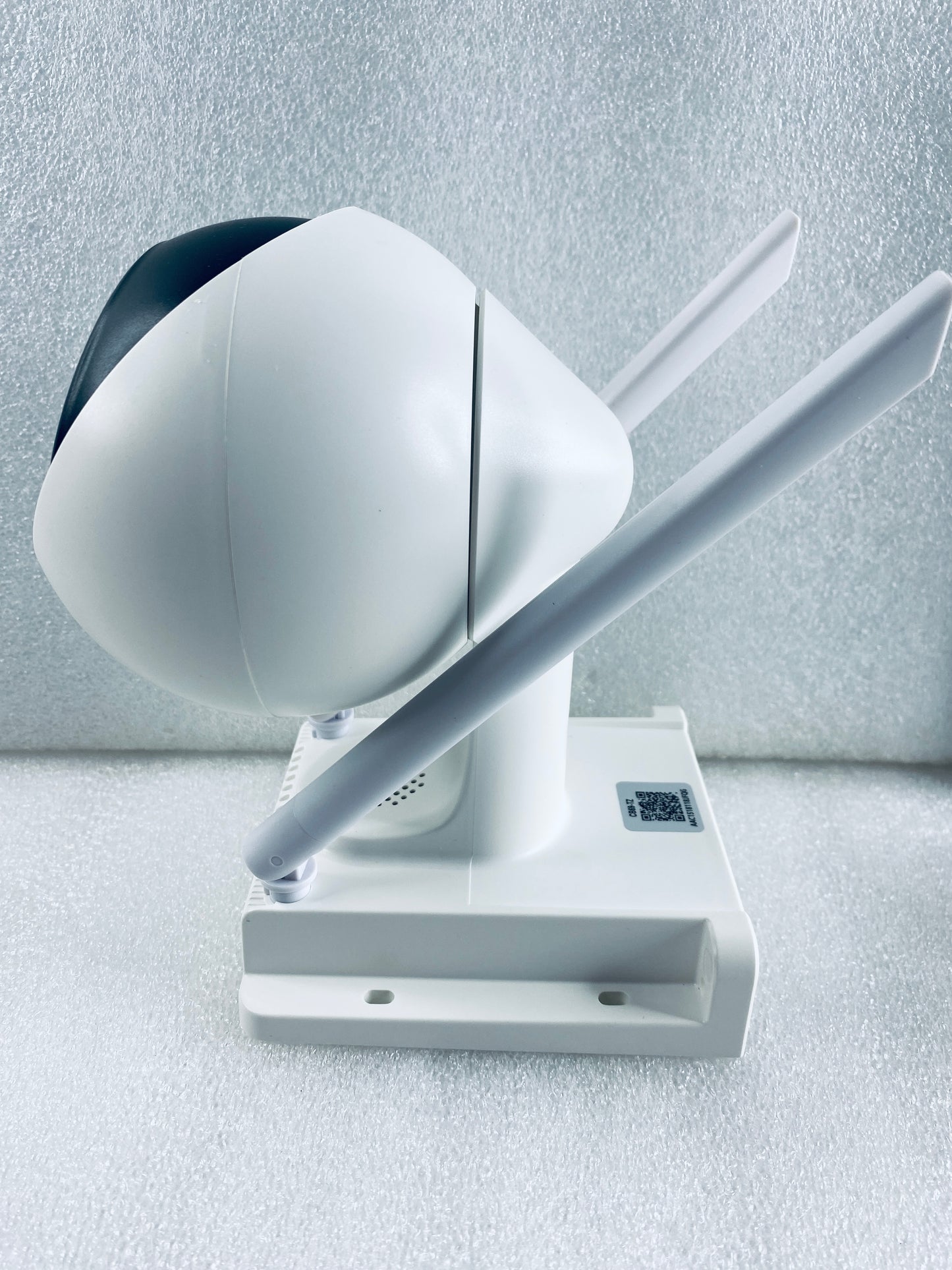 New Open Box VStarCam 1080P (3MP) IP Camera With Solar Charger, White