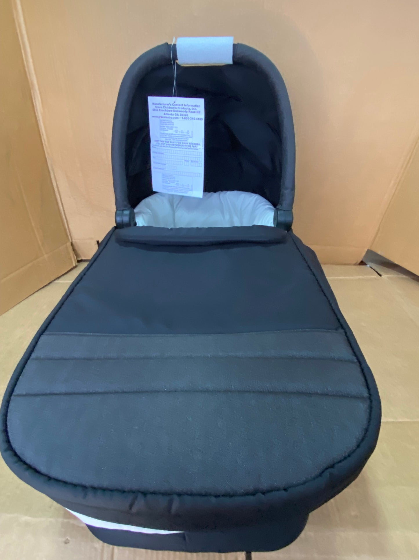 New Open Box Graco Modes Foldable Carry Cot/Canopy/Bassinet, Black