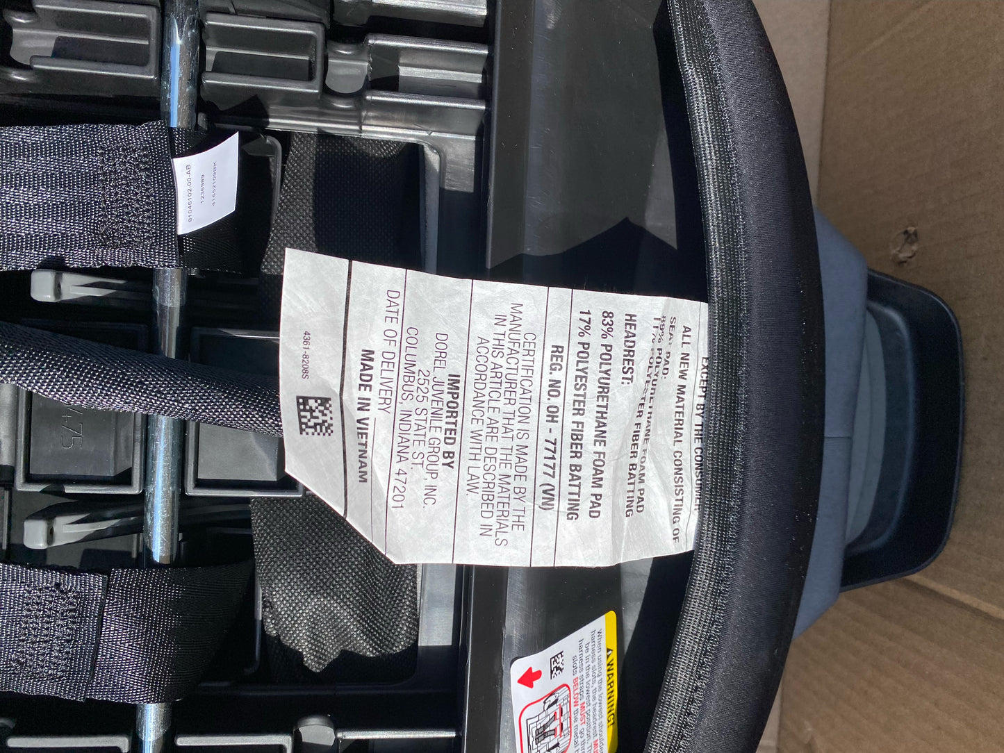 Like New Safety 1st Ellaris 3-in-1 Convertible Rear & Forward-Facing Car Seat
