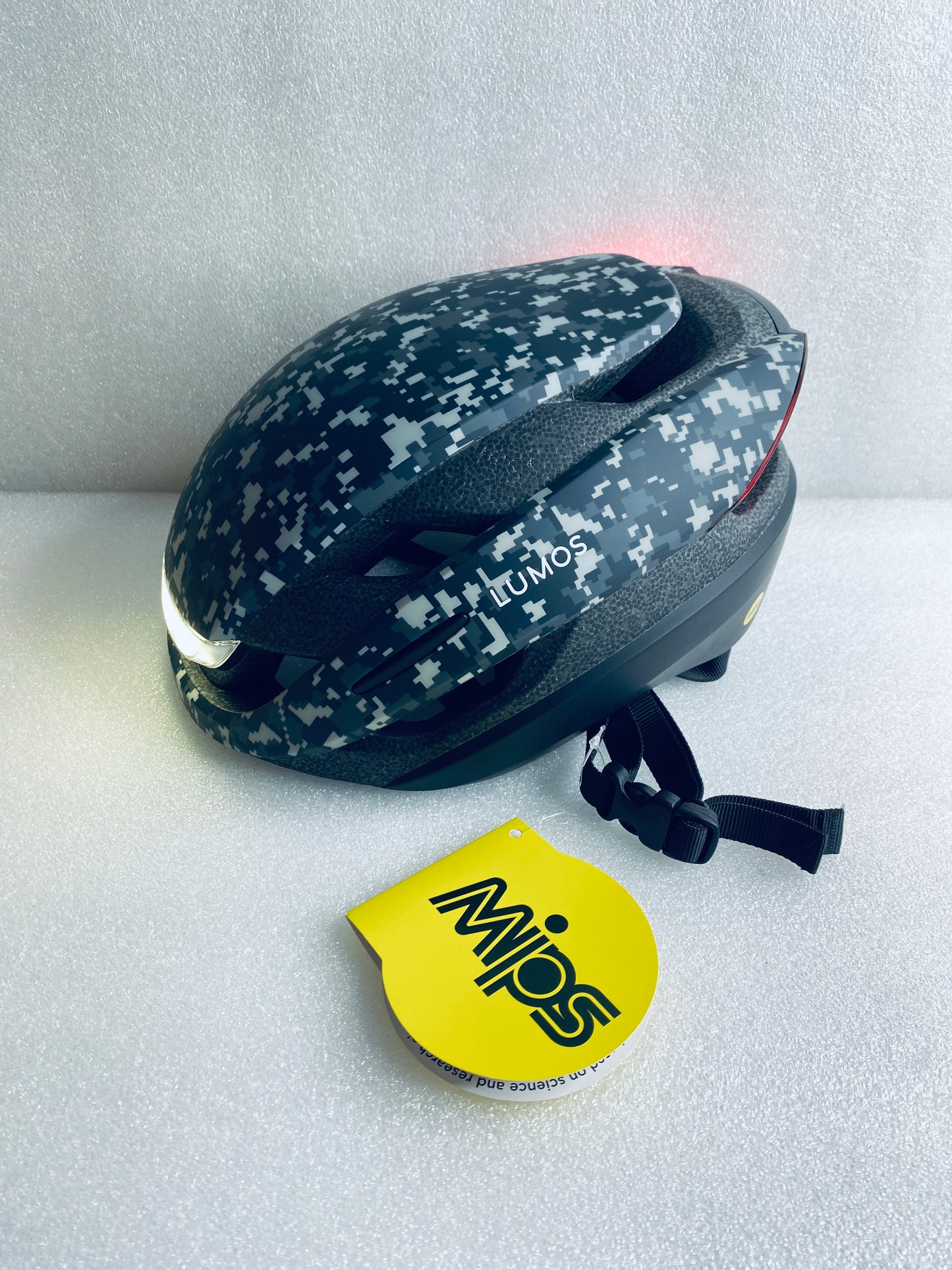 New Other Lumos Ultra Size M/L Bluetooth Digital Camo Smart Helmet With Remote