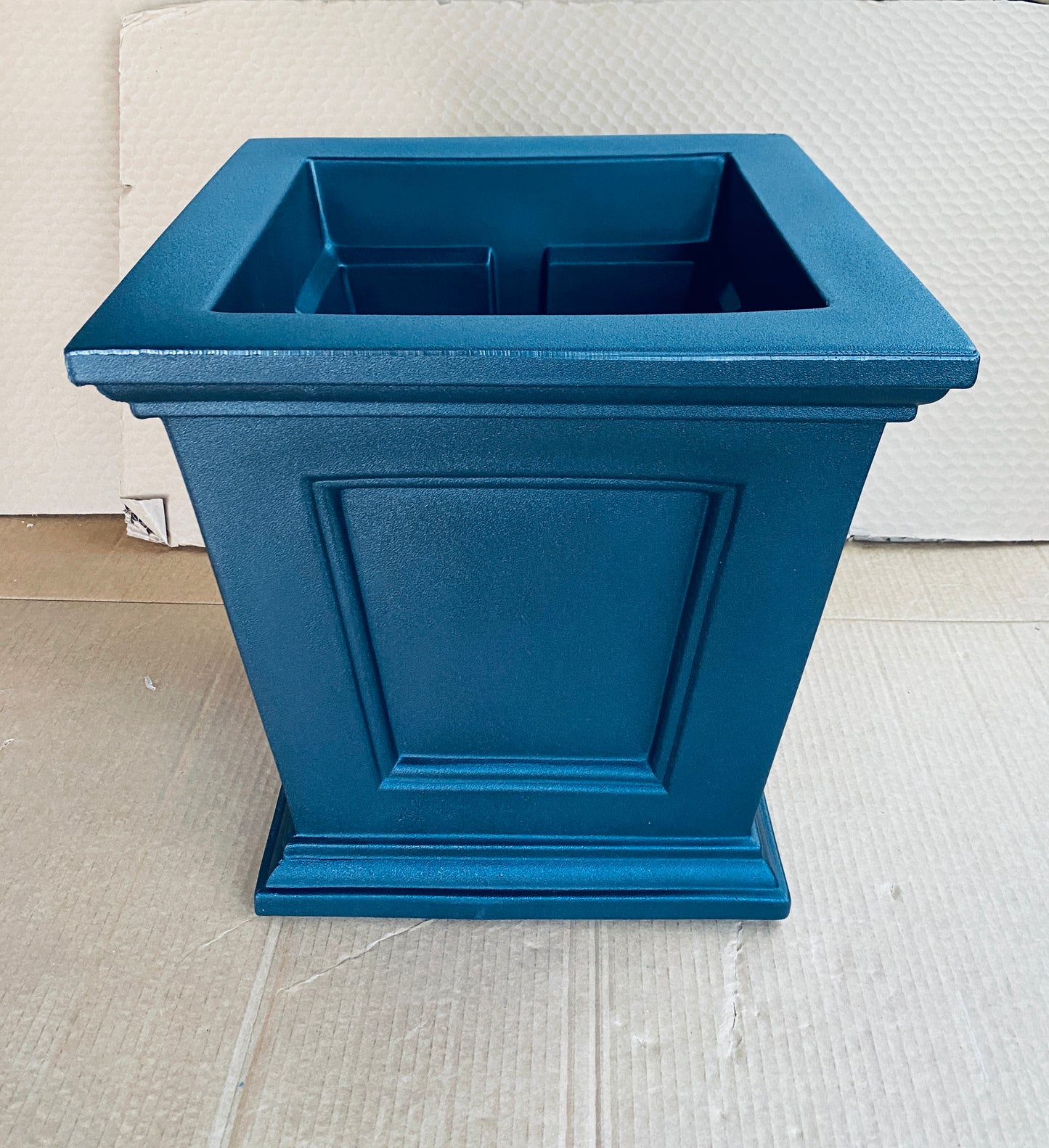 New Other Mayne Fairfield 16” Square Planter, Self-Watering & Weather-Resistant