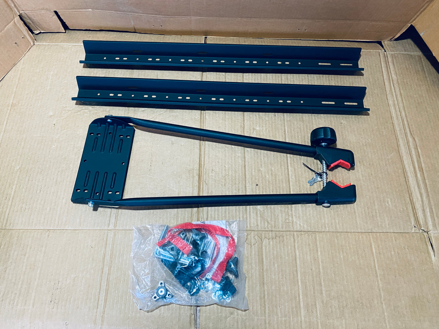 New Other Swagman Upright Rooftop Mount Bike Rack, Black