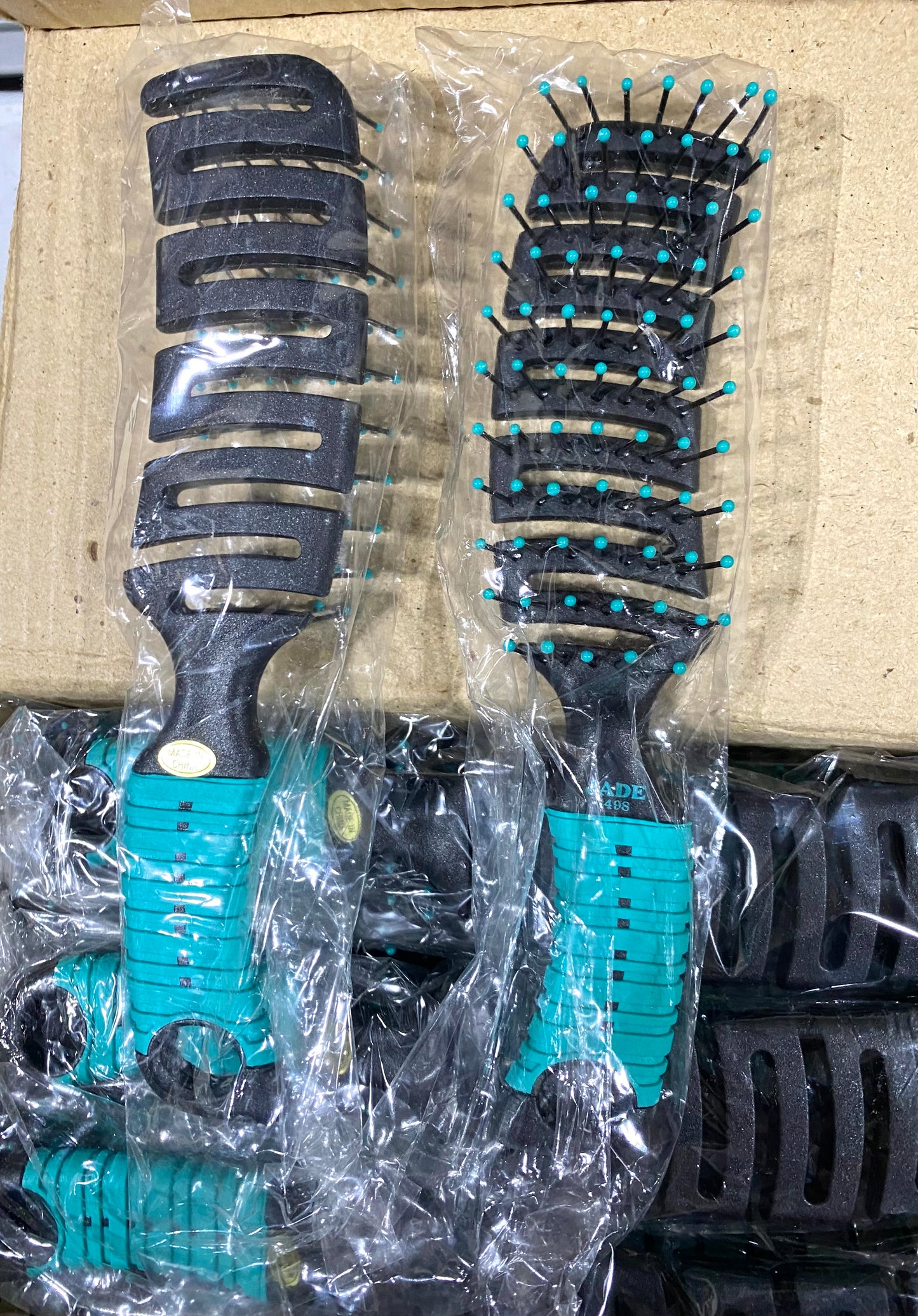 #169 - lot Of 35 New - Jade Brushes, 1498 - (AS SHOWN)