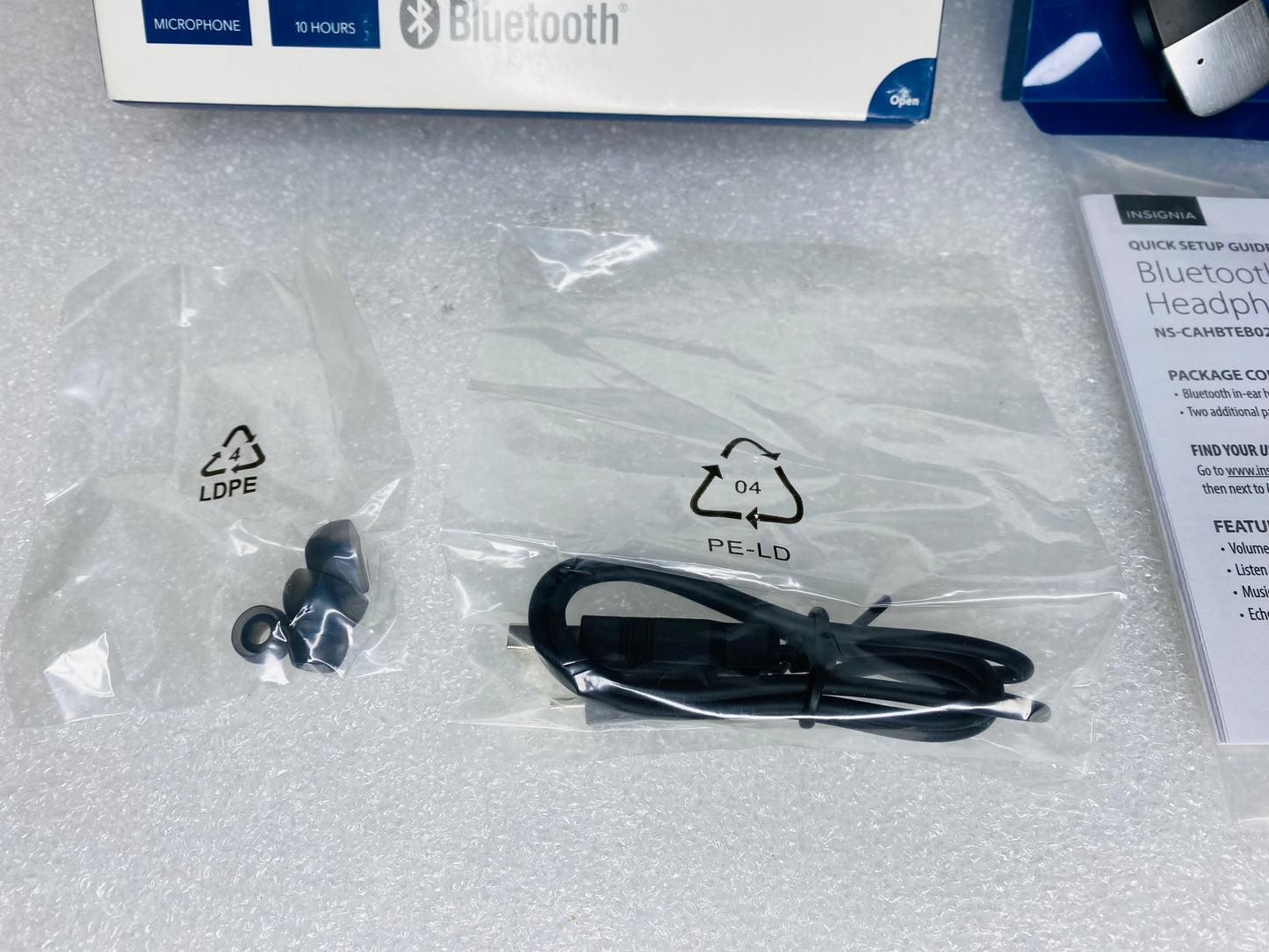 insignia Wireless Bluetooth In-Ear Headset W/Microphone, NS-CAHBTEB02-B – READ