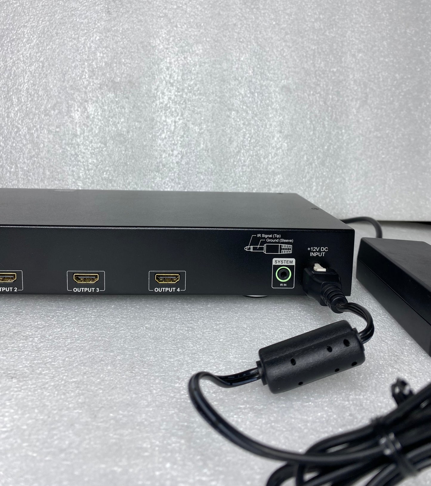 Binary B-120-HDMATRIX-4x4 HDMI Matrix Switcher With Power Cord, Black - (READ)