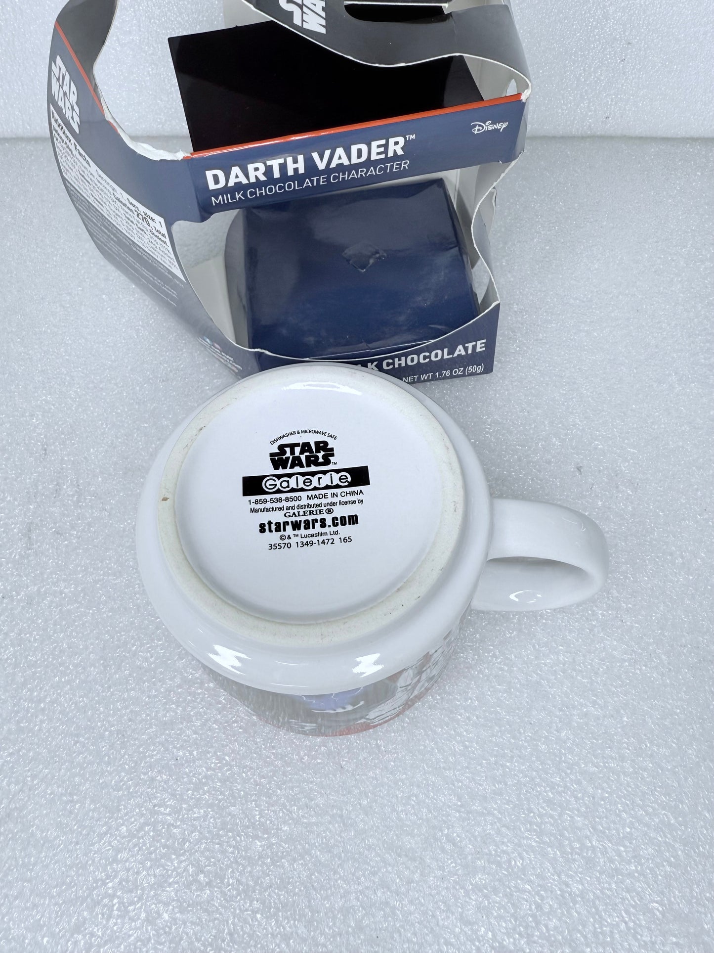 Star Wars Darth Vader Galerie Coffee / Cocoa Mug, 5" x 3.5" x 3", 35570 - (READ)