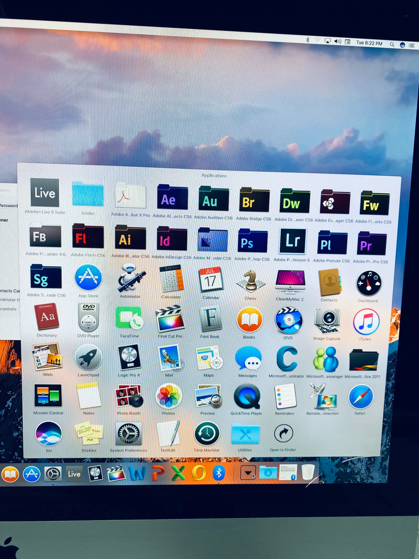 Apple iMac 27” 2011 A1312 Core i5 3.1GHz 12GB 1TB W/Wireless Keyboard & Mouse (READ)