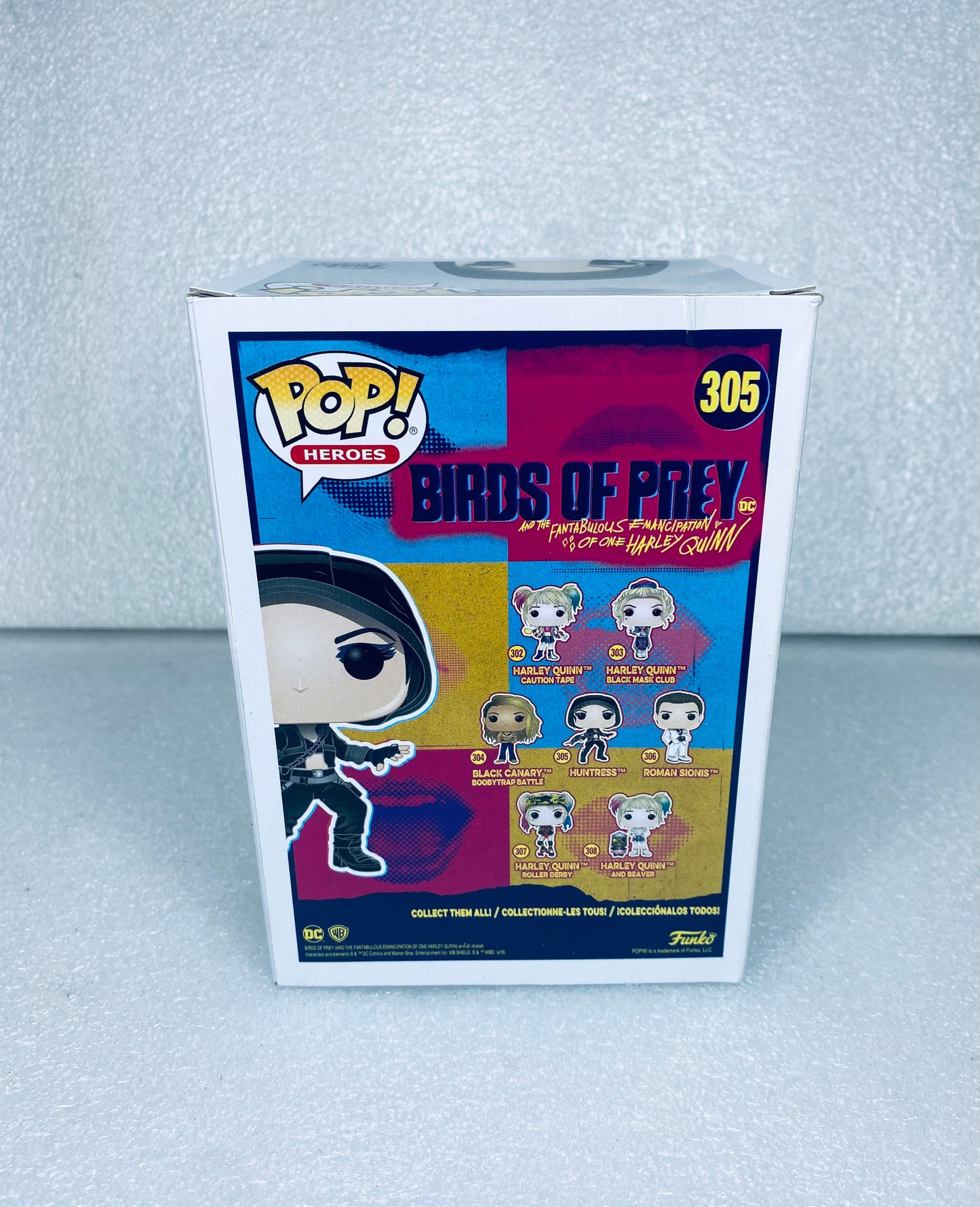 #18 - new - Pop! Heroes Birds Of Prey Huntress Vinyl Figure 305 - (READ) - (IN CONDITION AS SHOWN)