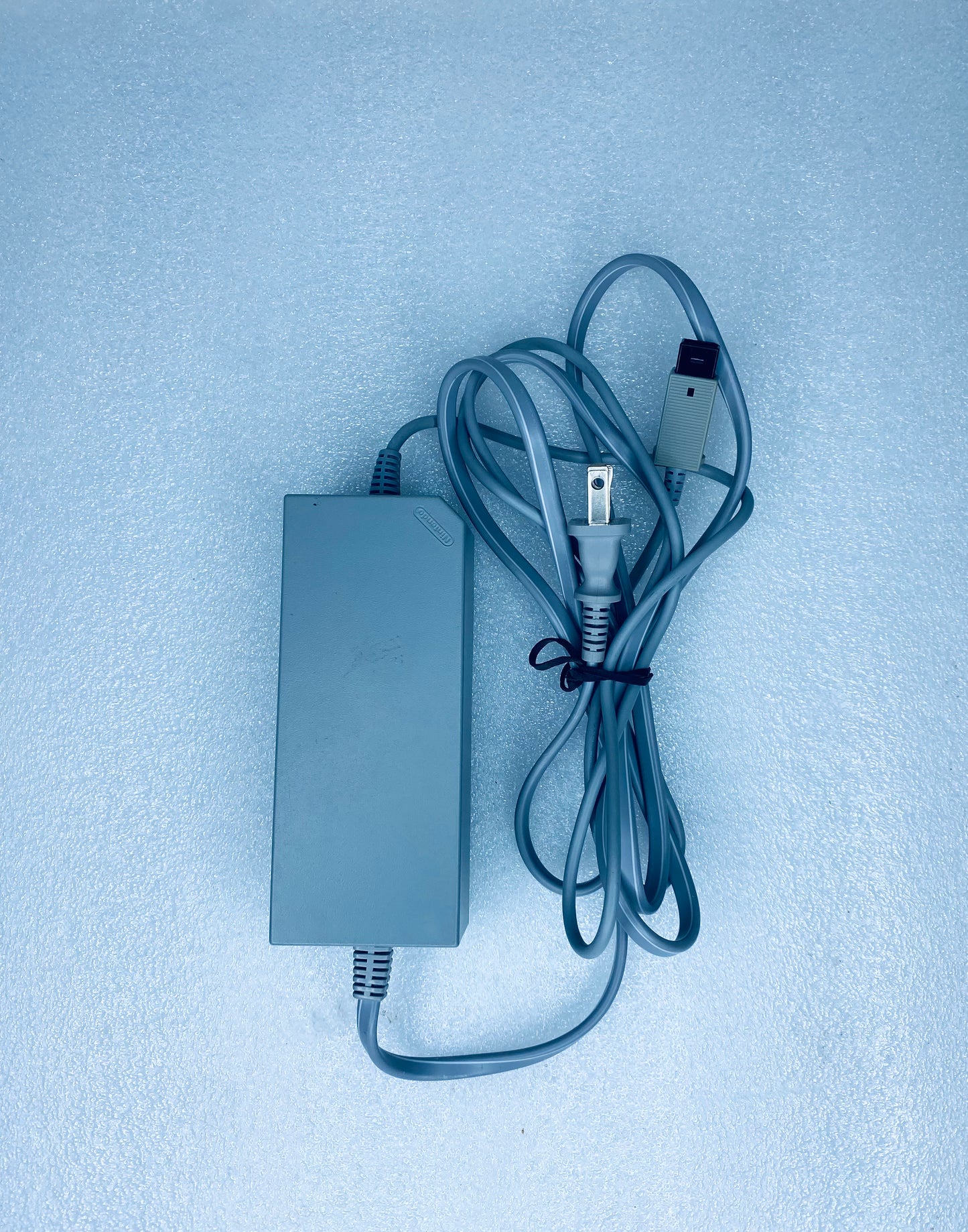 #26 - nintendo Wii AC Adapter Power Supply 12V, RVL-002, Gray - (READ) - (IN CONDITION AS SHOWN)