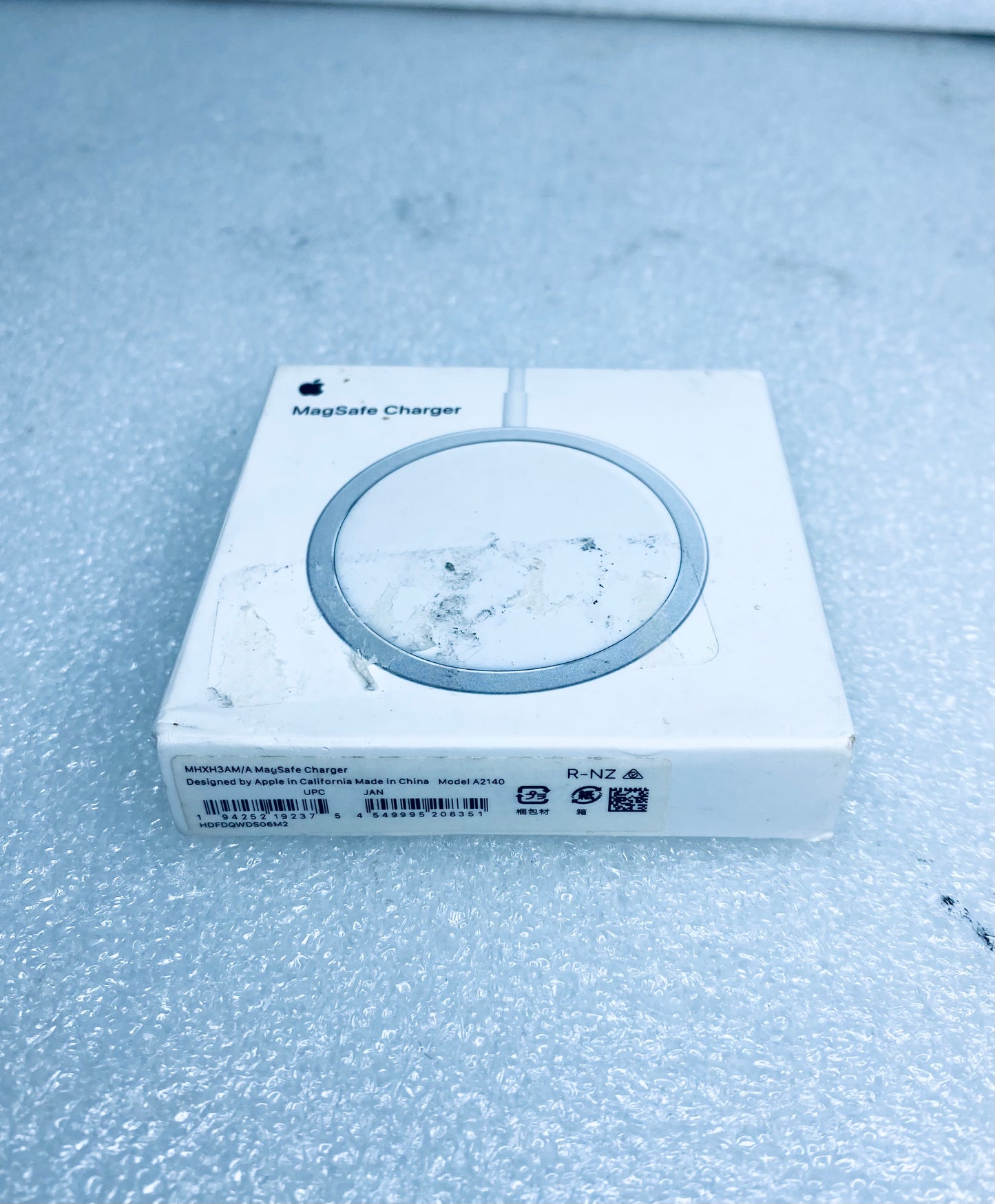 Apple MagSafe Charger A2140, MHXH3AM/A, White - (READ)