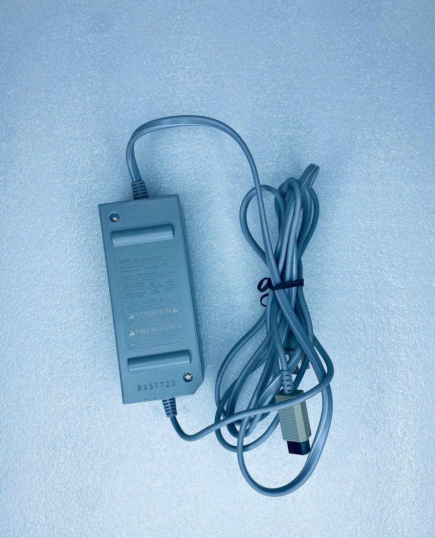 #26 - nintendo Wii AC Adapter Power Supply 12V, RVL-002, Gray - (READ) - (IN CONDITION AS SHOWN)