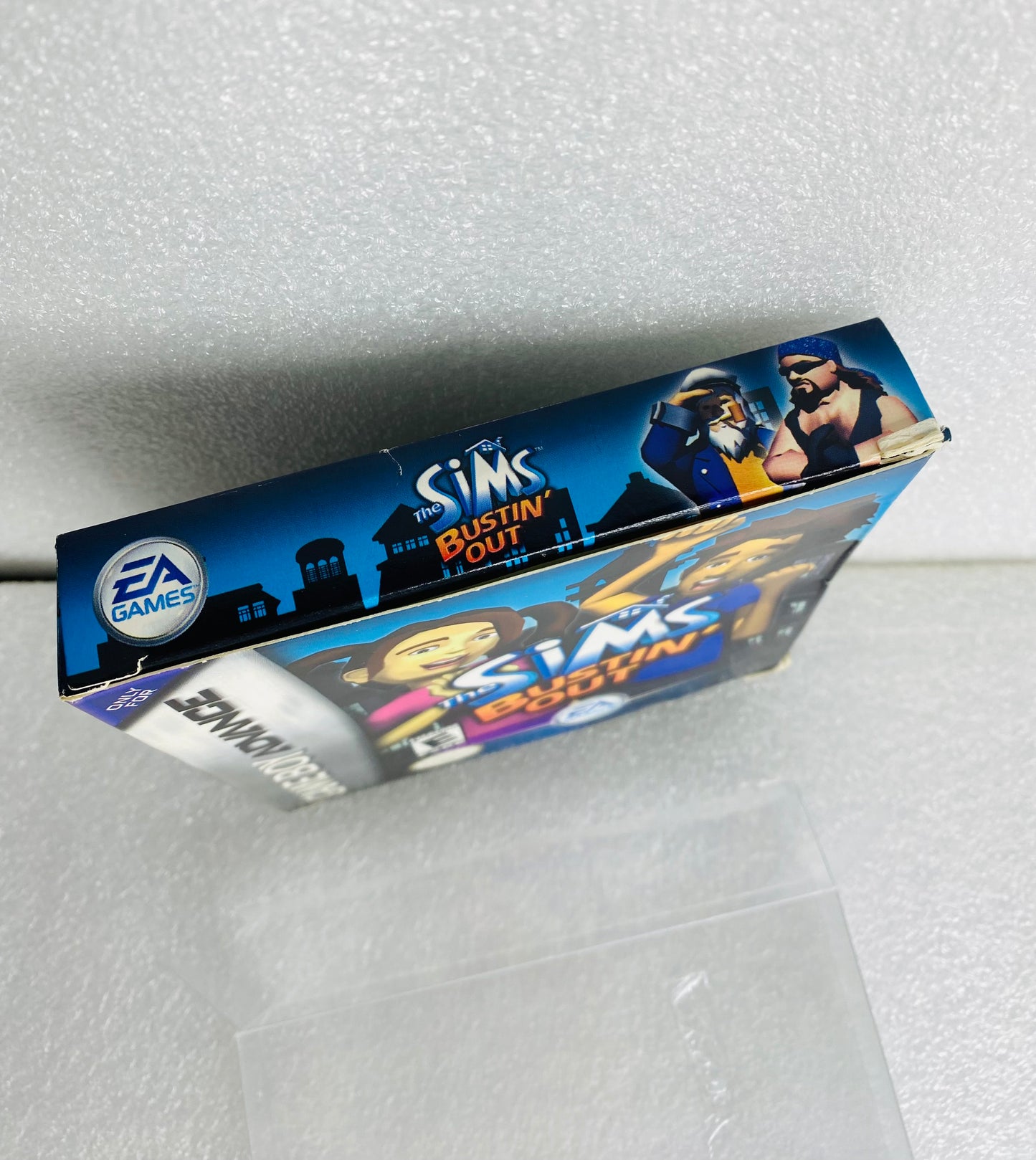 the Sims Bustin' Out (Nintendo Game Boy Advance, 2003) W/Plastic Cover - (READ)