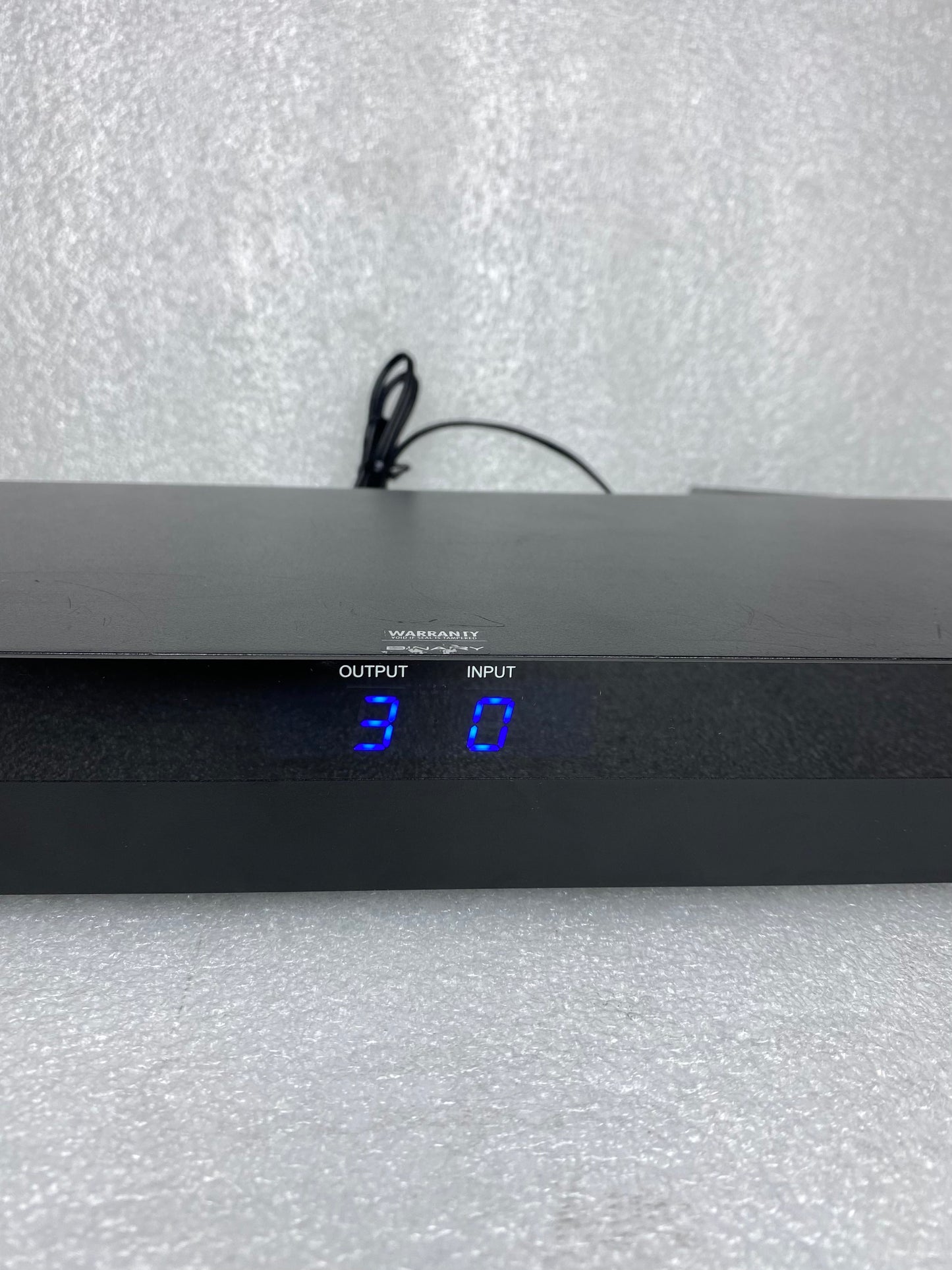 Binary B-120-HDMATRIX-4x4 HDMI Matrix Switcher With Power Cord, Black - (READ)