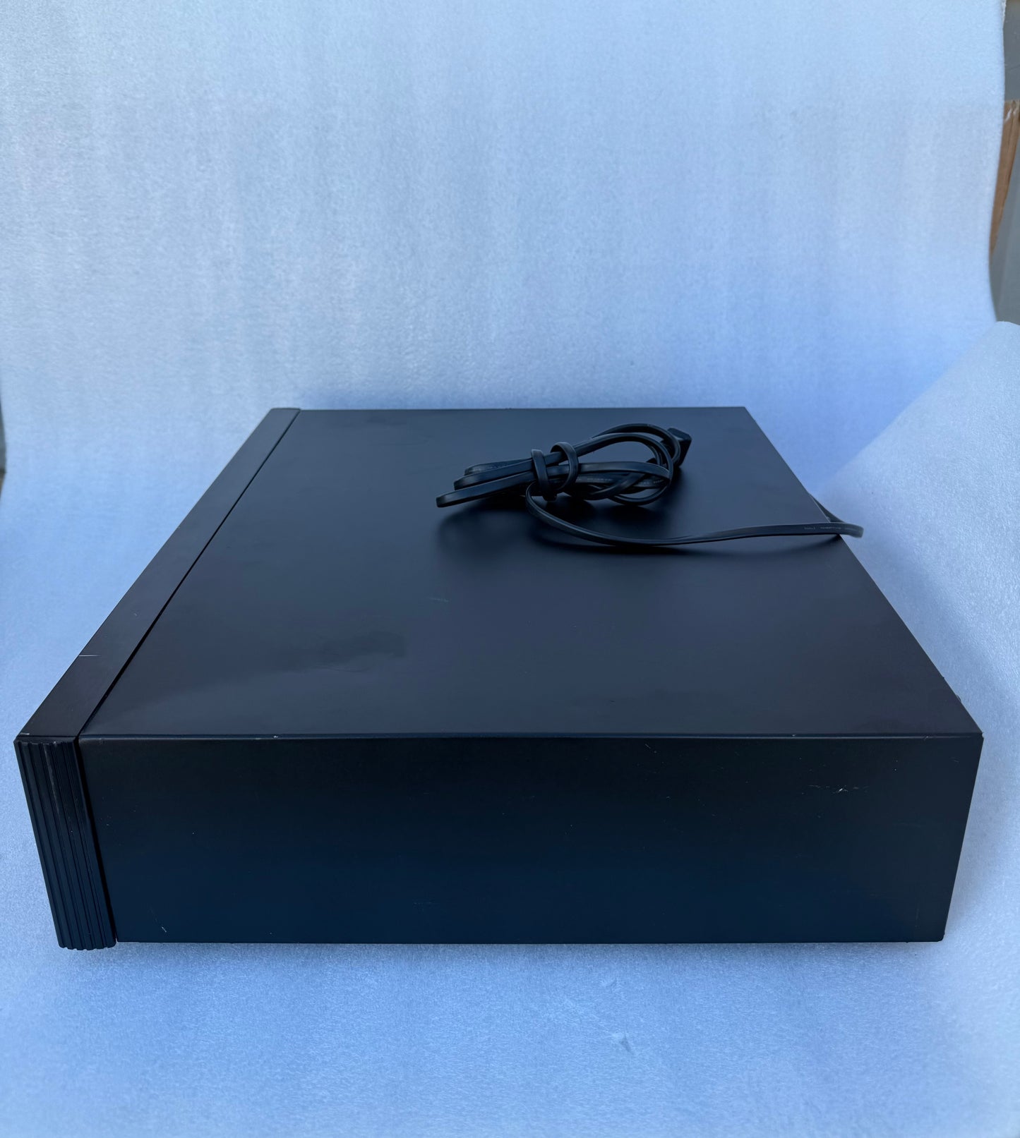 rotel 5 CD Multidisc Changer 15W, RCC-955, Black, 17" x 15" x 4" - (READ)