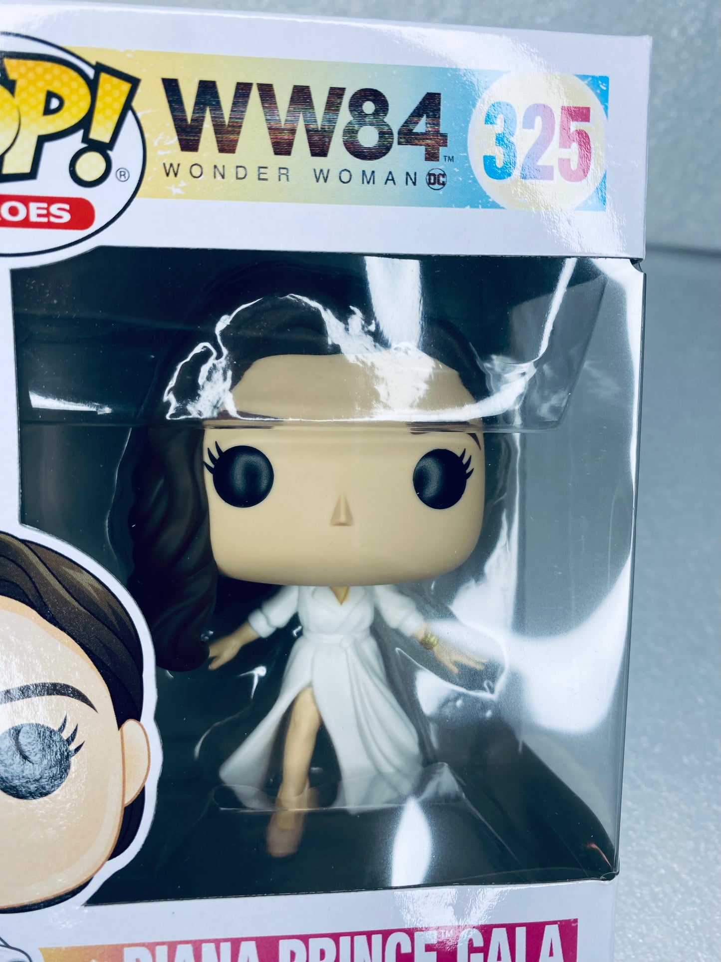 #19 - new - Pop! Heroes Wonder Woman WW84 Diana Prince Gala 325 - (READ) - (IN CONDITION AS SHOWN)