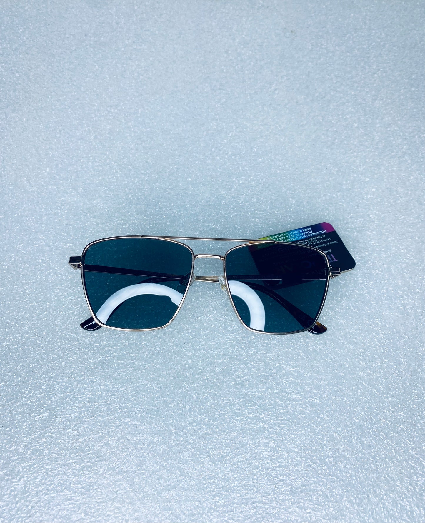 #44 - Foster Grant TruPolar FGM Aviator Gold Sunglasses Polarized Gold - (READ) - (IN CONDITION AS SHOWN)