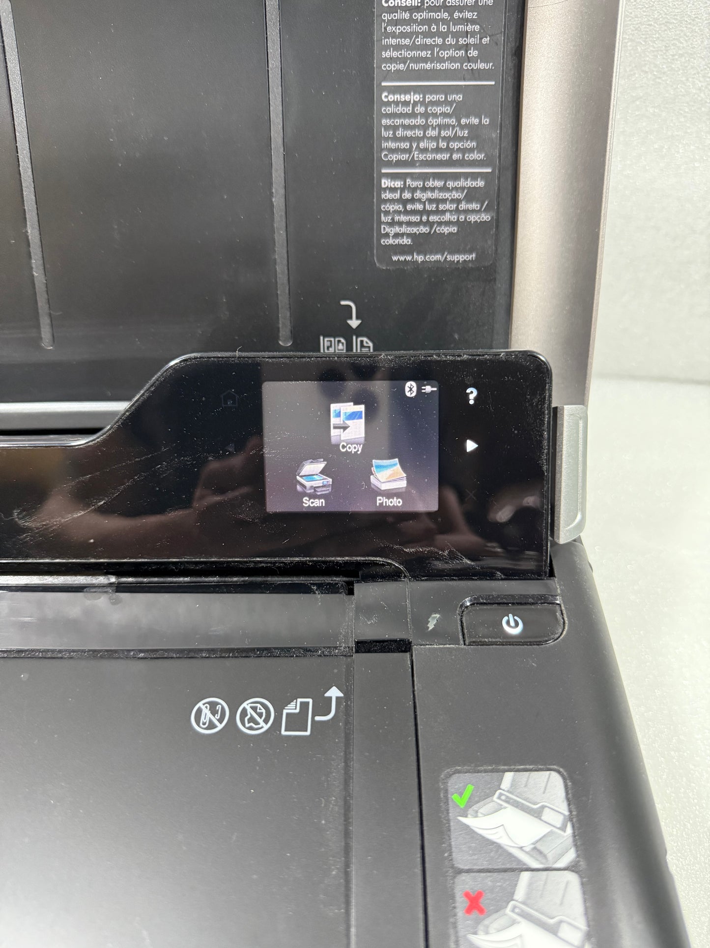 hP OfficeJet 150 Mobile All-In-One Bluetooth Printer, No Ink, CN550A - (READ)