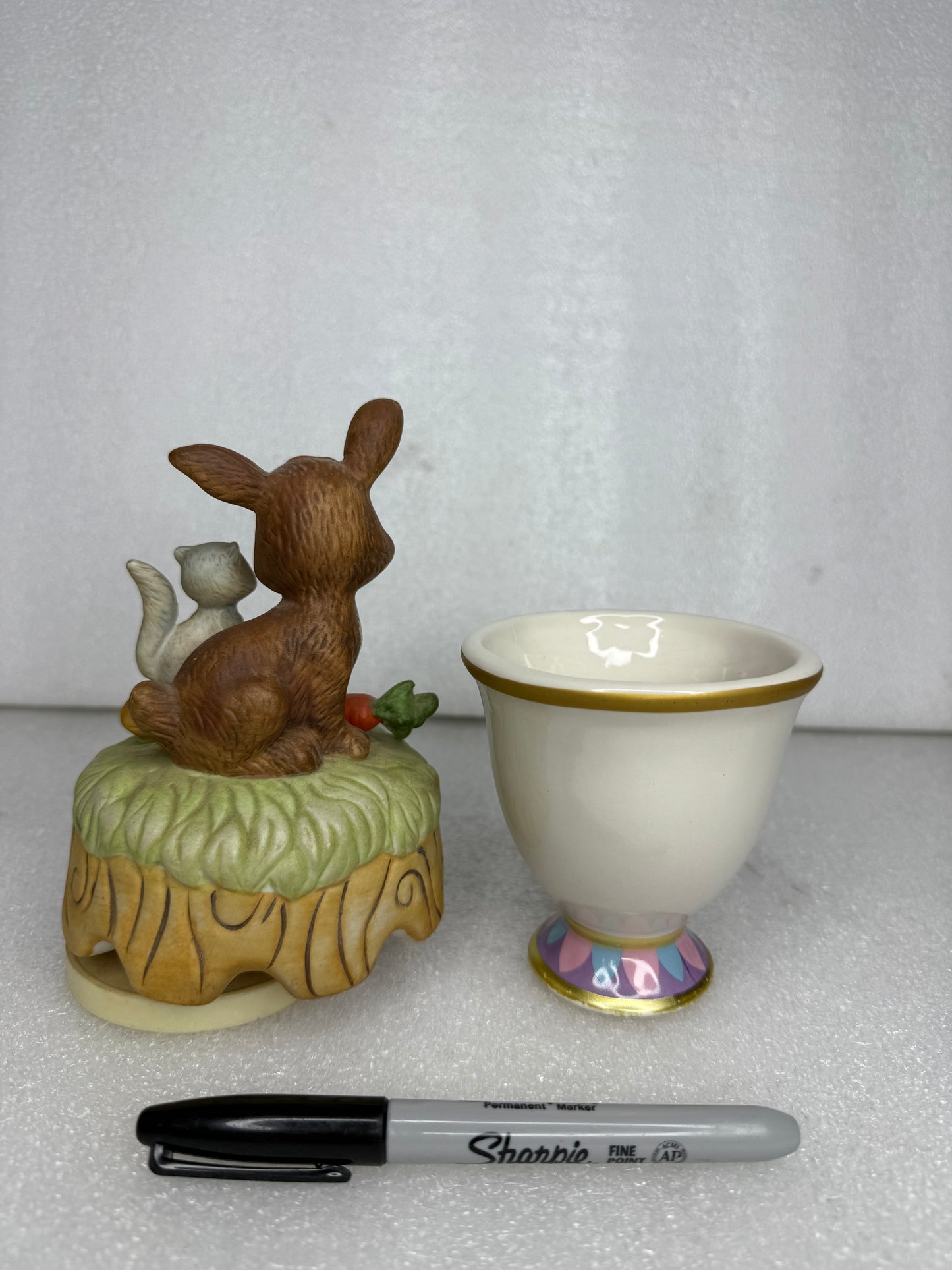 #136 - lot Of 2 - Vintage Collectible Items, 6" Music Box "It's A Small World" & Beauty And The Beast TeaCup - (READ) $$$