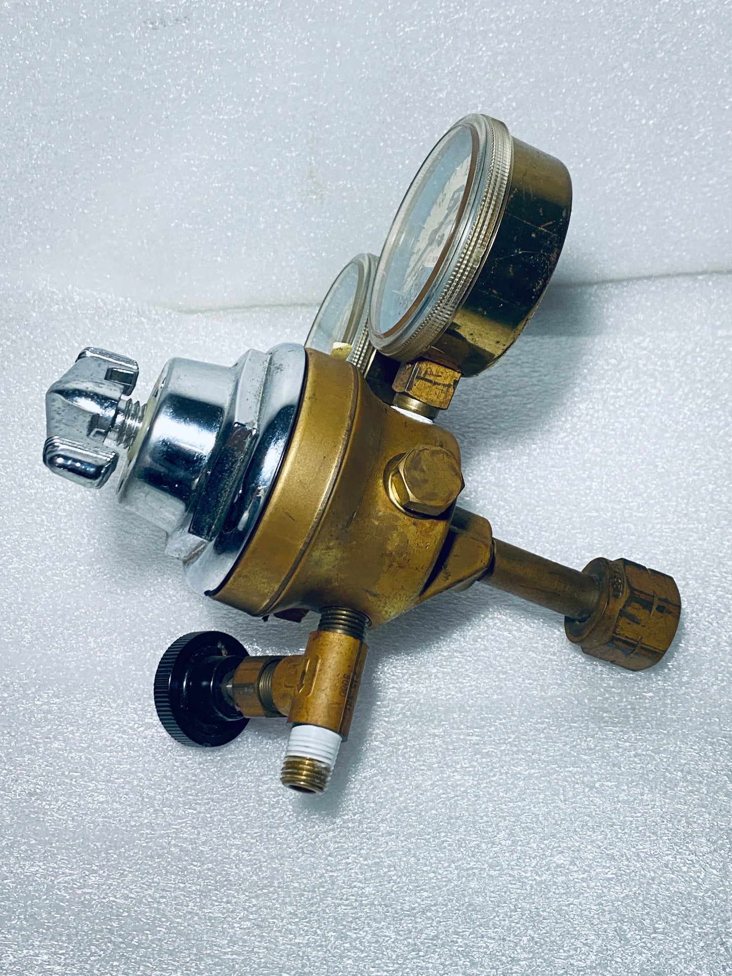 union Carbide Linde Specialty Gas Regulator, SSA 15