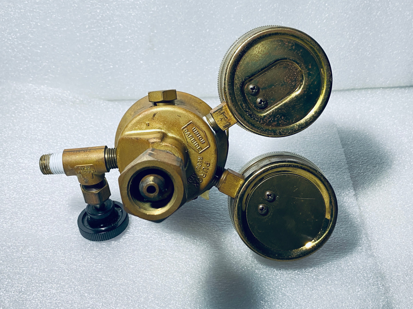 union Carbide Linde Specialty Gas Regulator, SSA 15